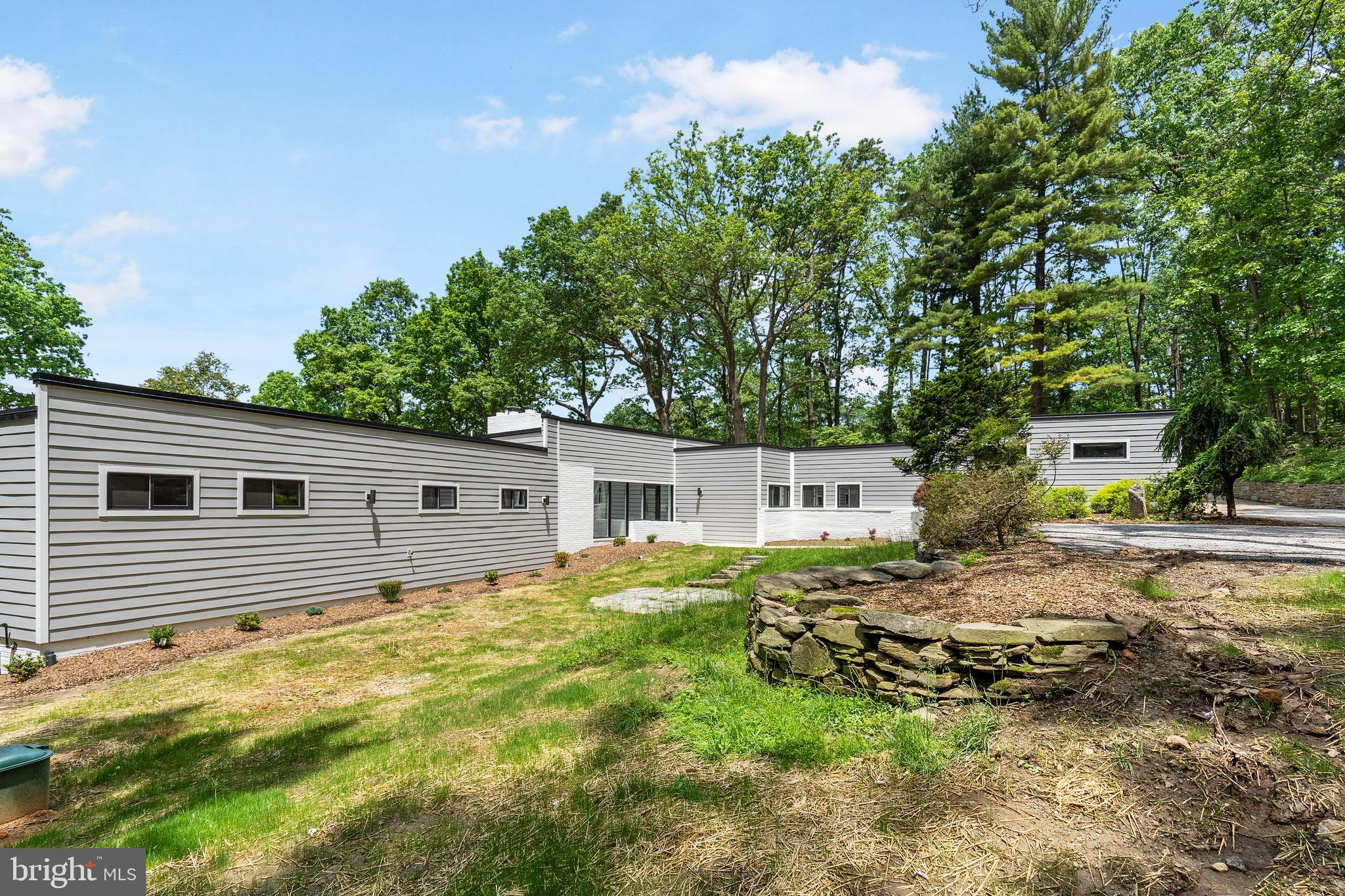 CAVESWOOD - Residential