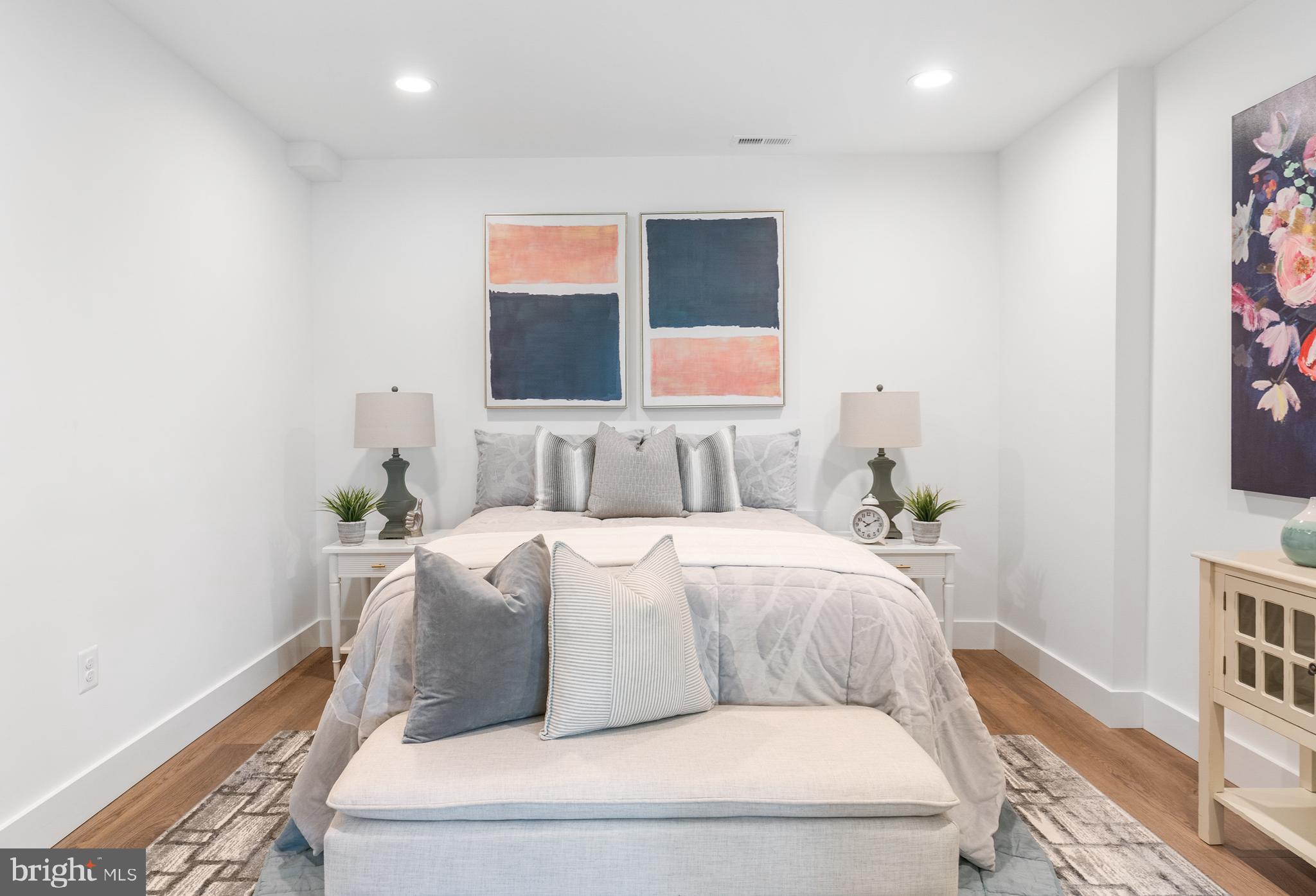 CAVESWOOD - Residential