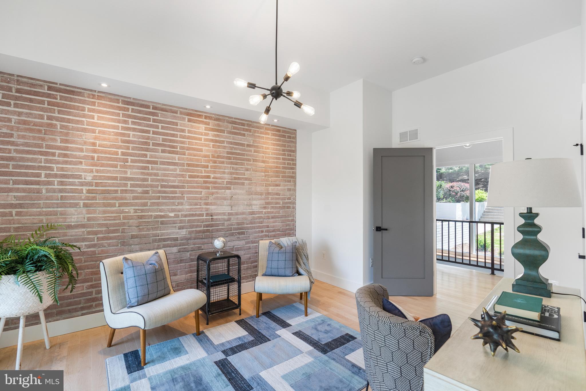 CAVESWOOD - Residential