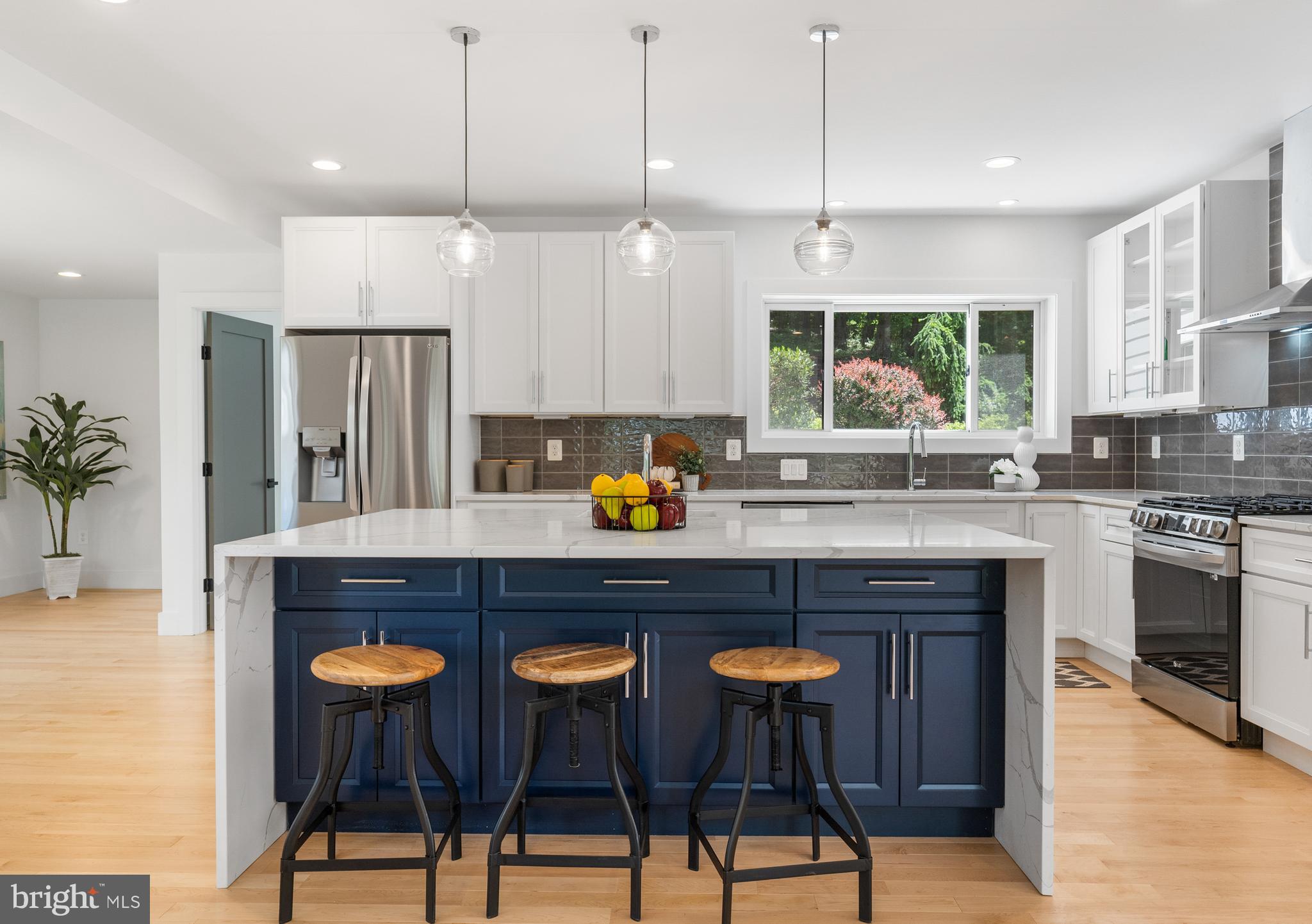 CAVESWOOD - Residential