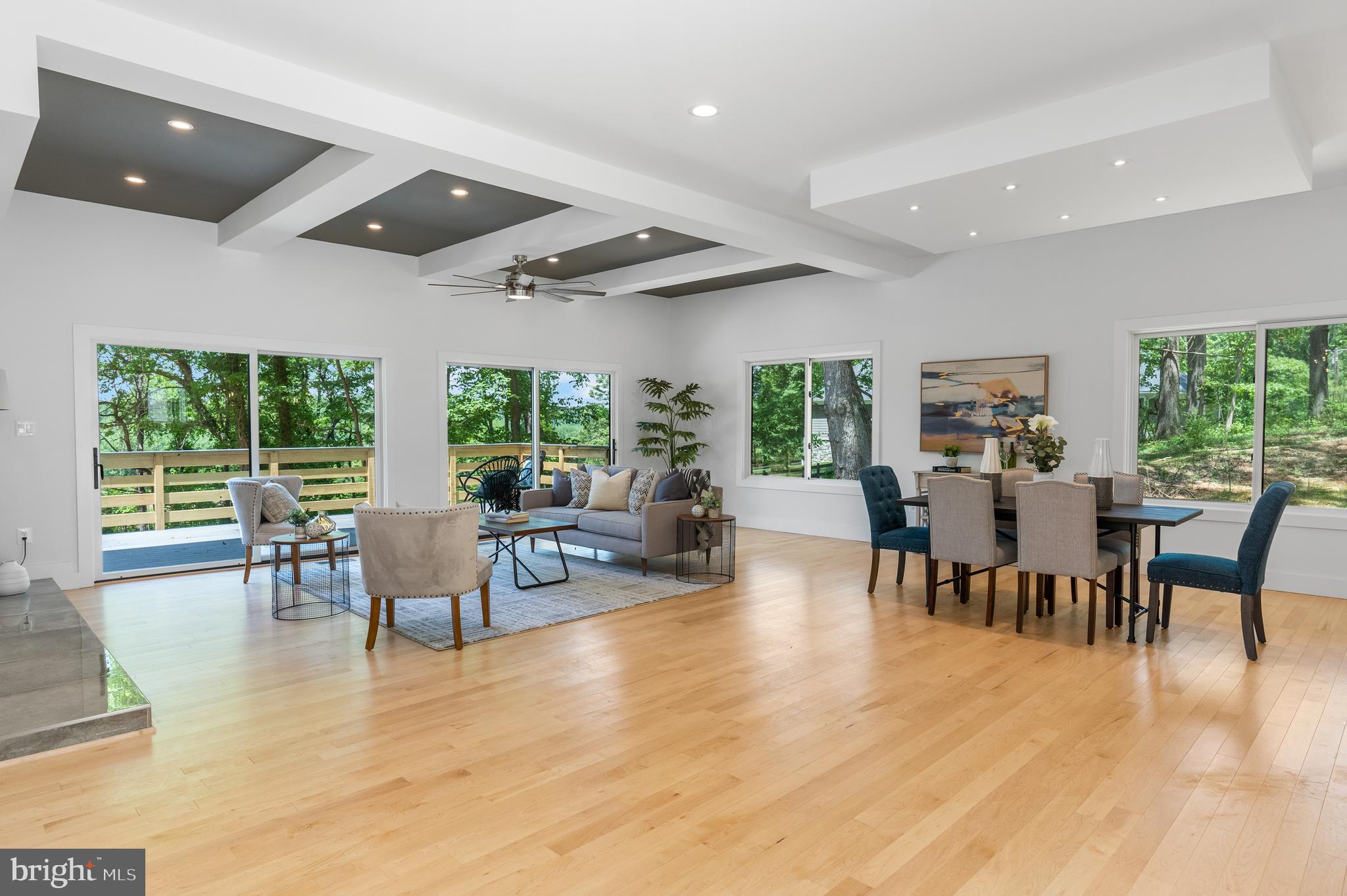 CAVESWOOD - Residential