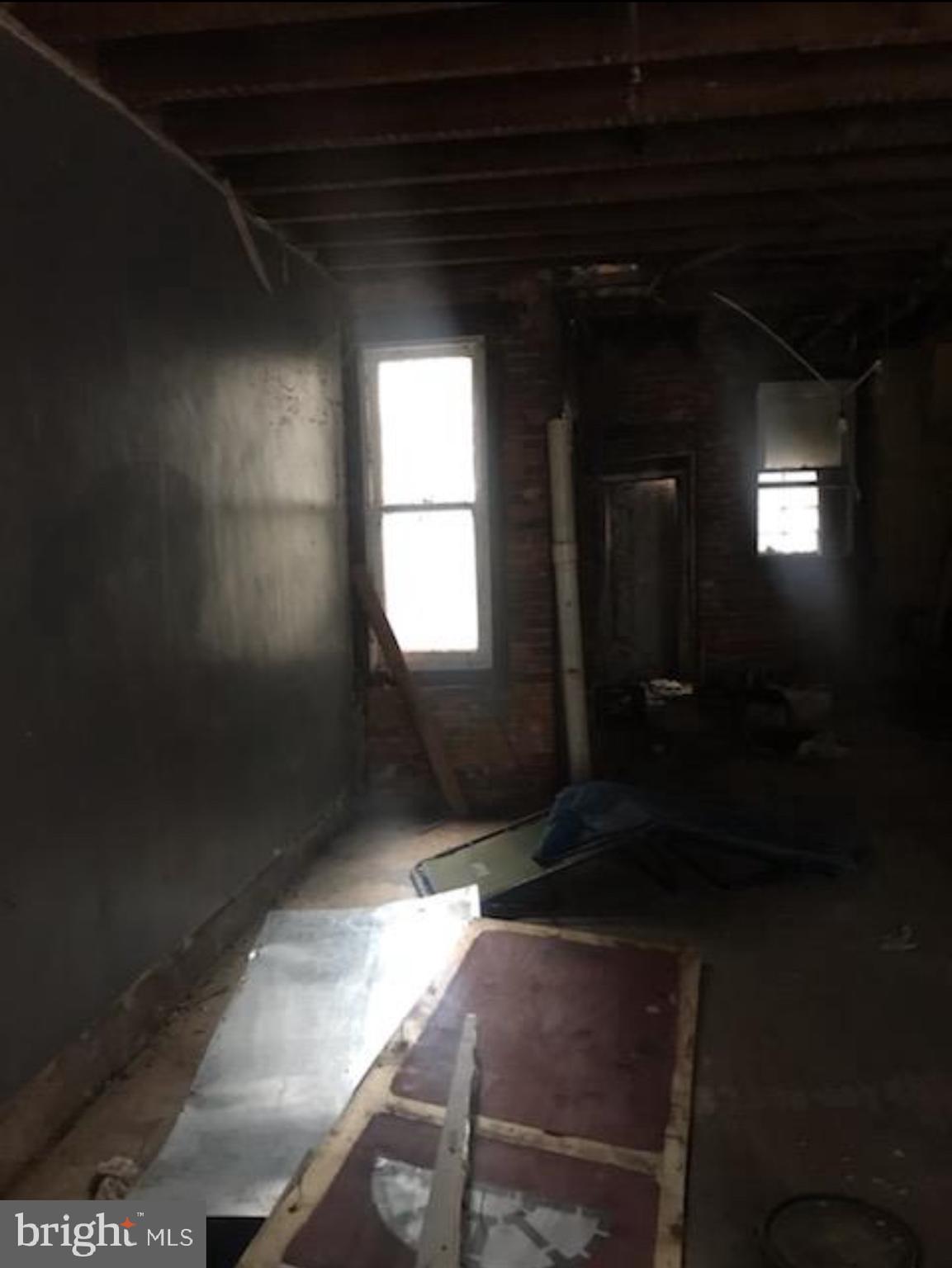 KENSINGTON - Residential