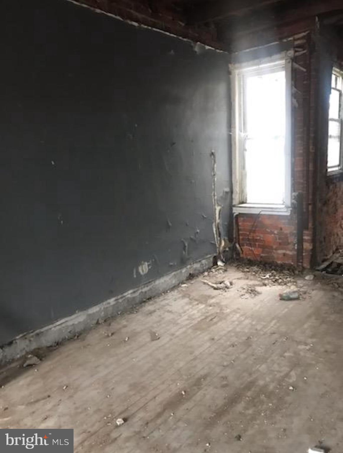 KENSINGTON - Residential