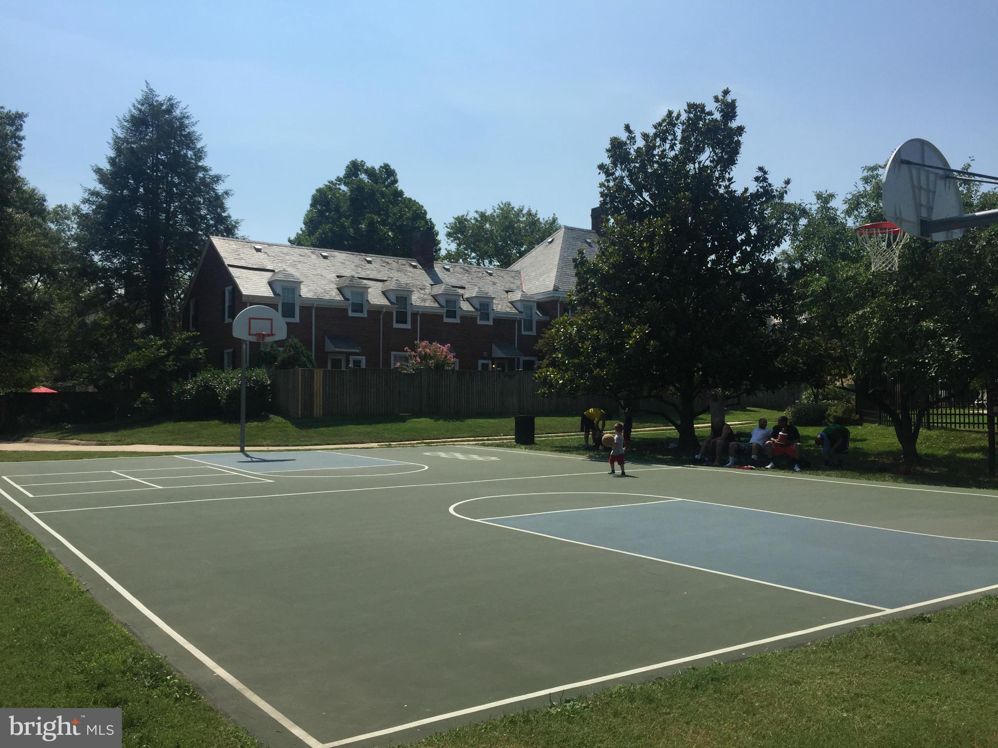 FAIRLINGTON MEADOWS - Residential Lease