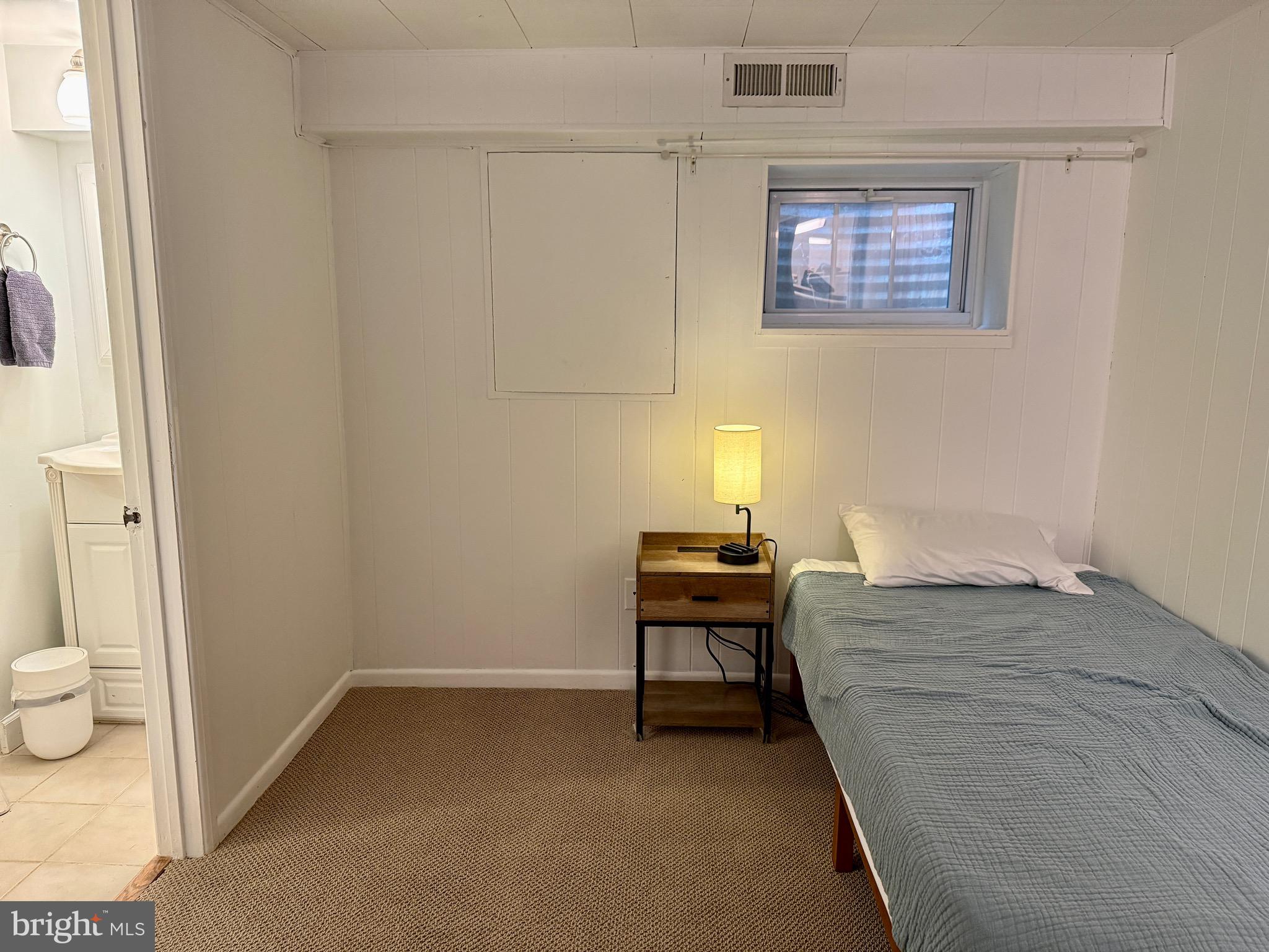 FAIRLINGTON MEADOWS - Residential Lease