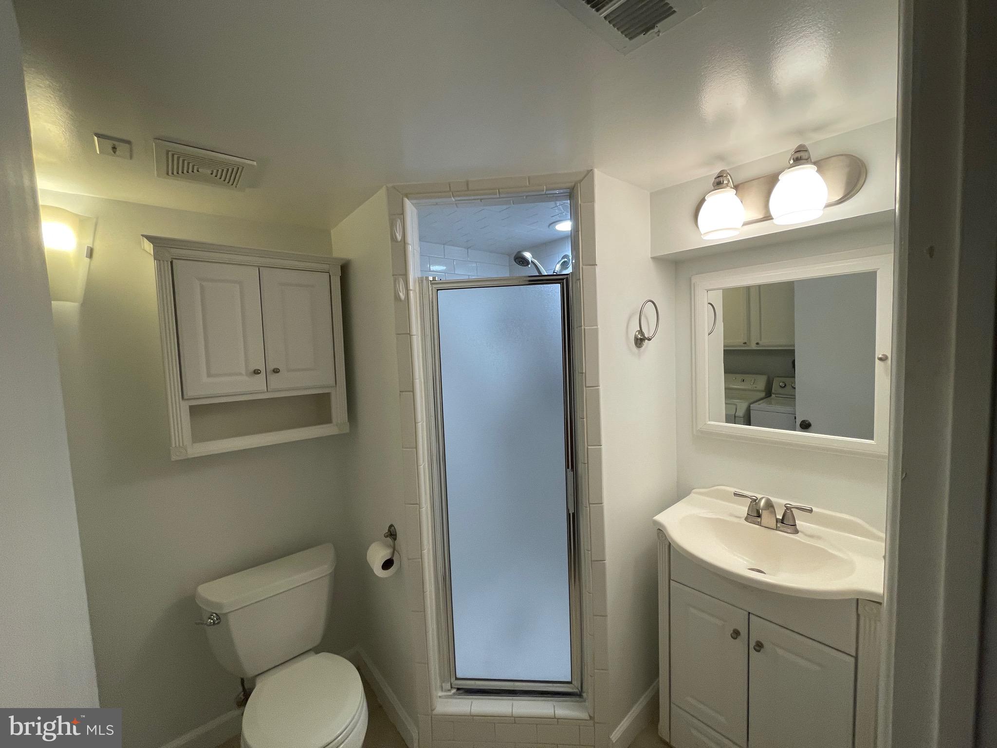 FAIRLINGTON MEADOWS - Residential Lease