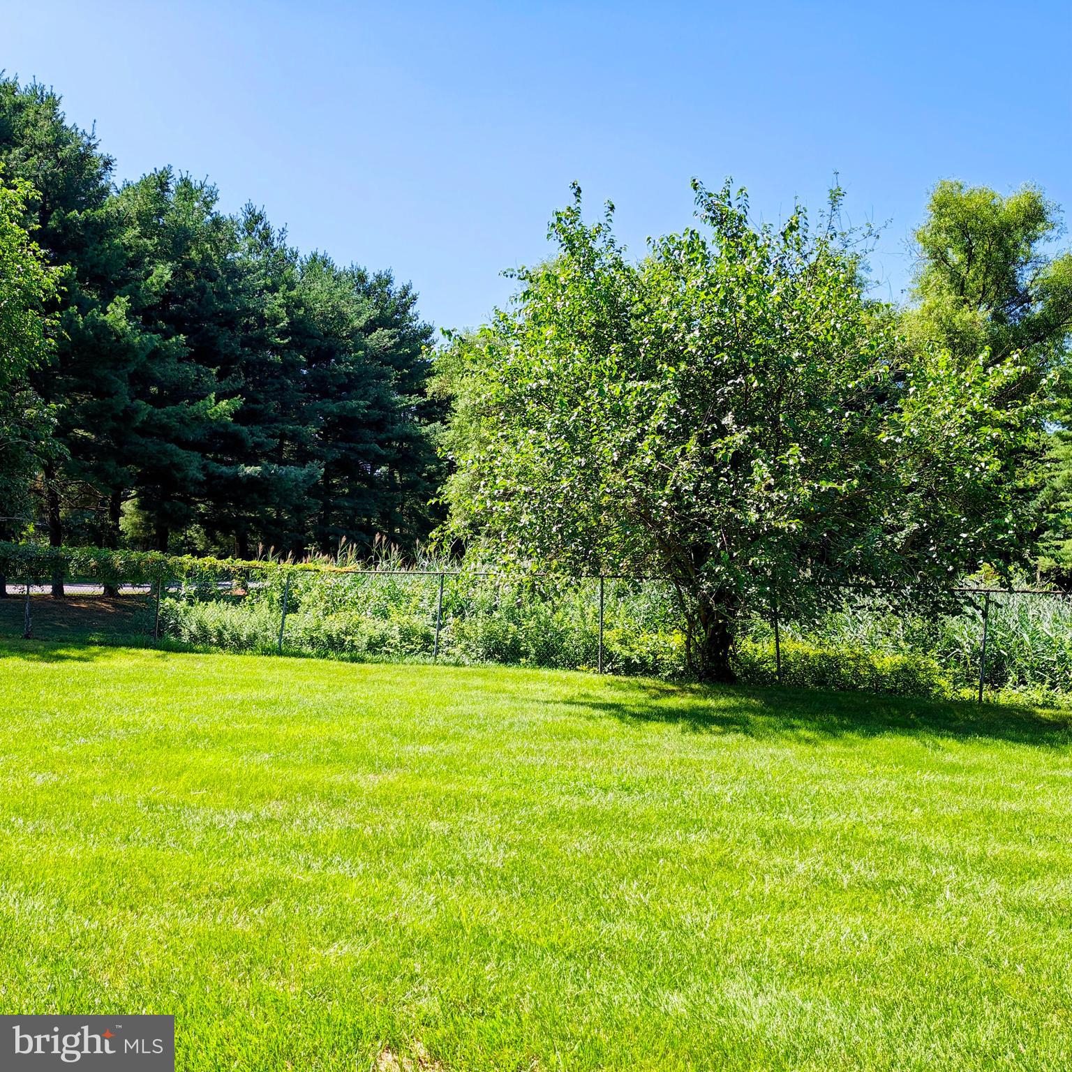 1412 ARBORLEY COURT