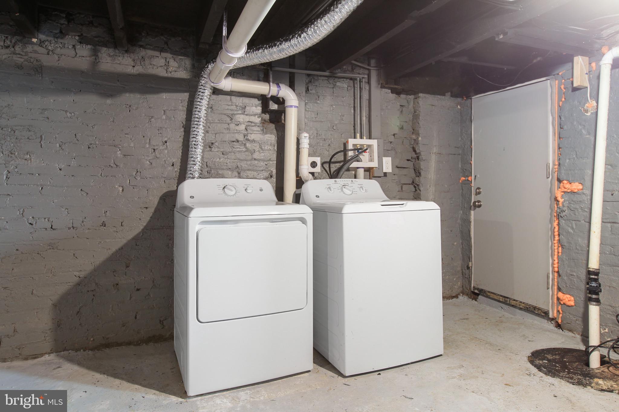 CENTRAL PARK HEIGHTS - Residential Lease