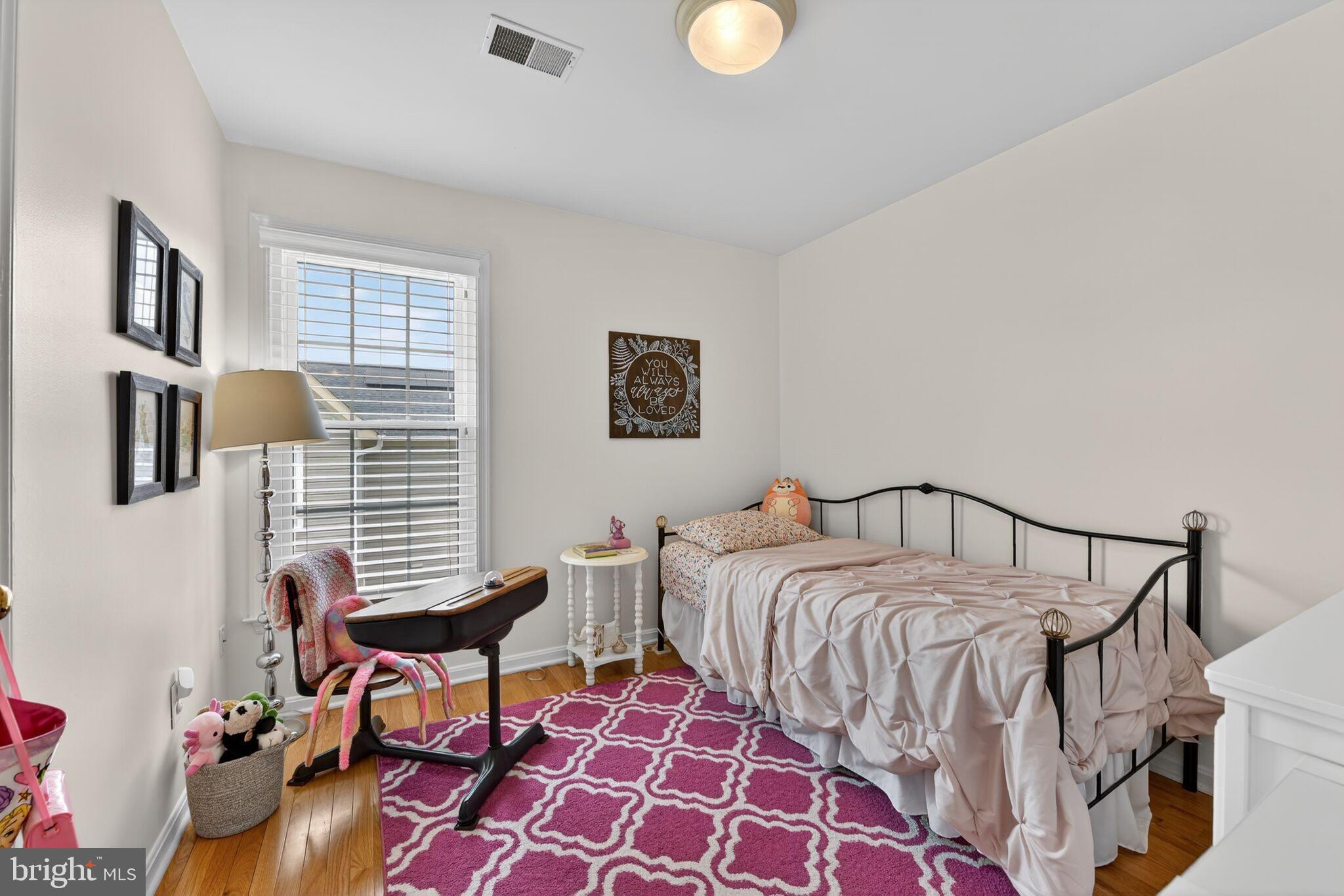 POTOMAC LAKES - Residential