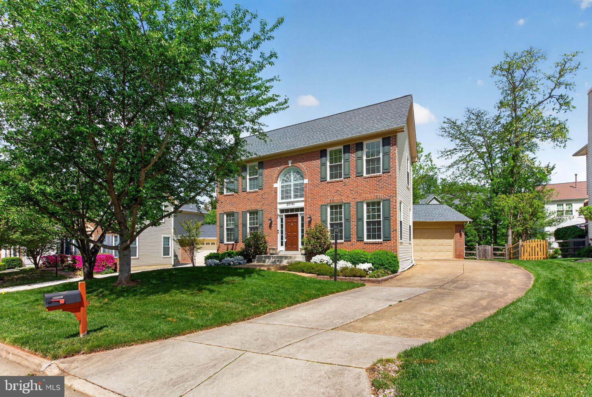 POTOMAC LAKES - Residential