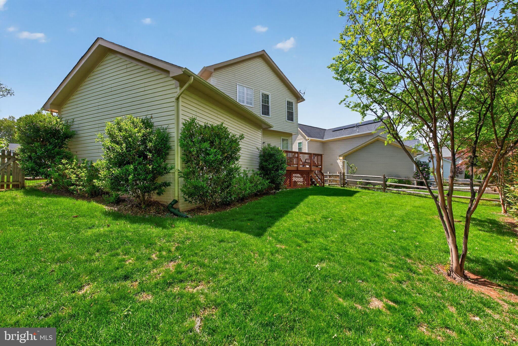 POTOMAC LAKES - Residential