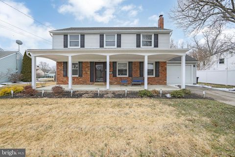 104 EVERGREEN ROAD STRATFORD NJ 08084