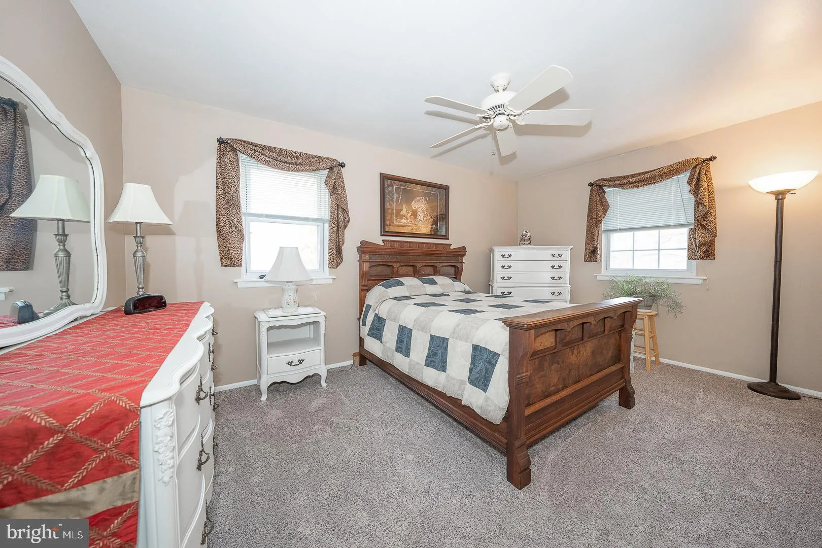 West Chester, Pennsylvania 19382, United States, 4 Bedrooms Bedrooms, ,3 BathroomsBathrooms,Residential,Contingent,85040