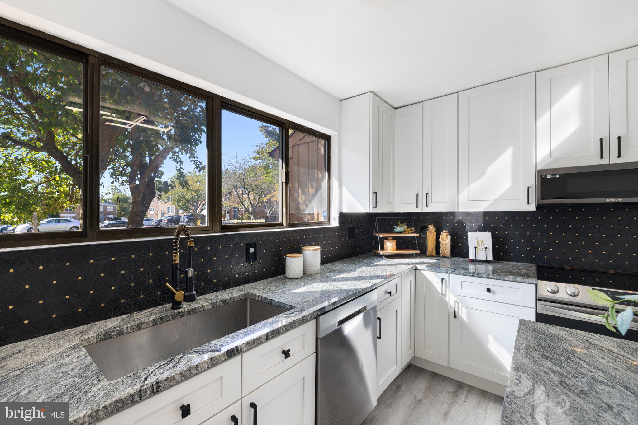 RIPPON LANDING - Residential