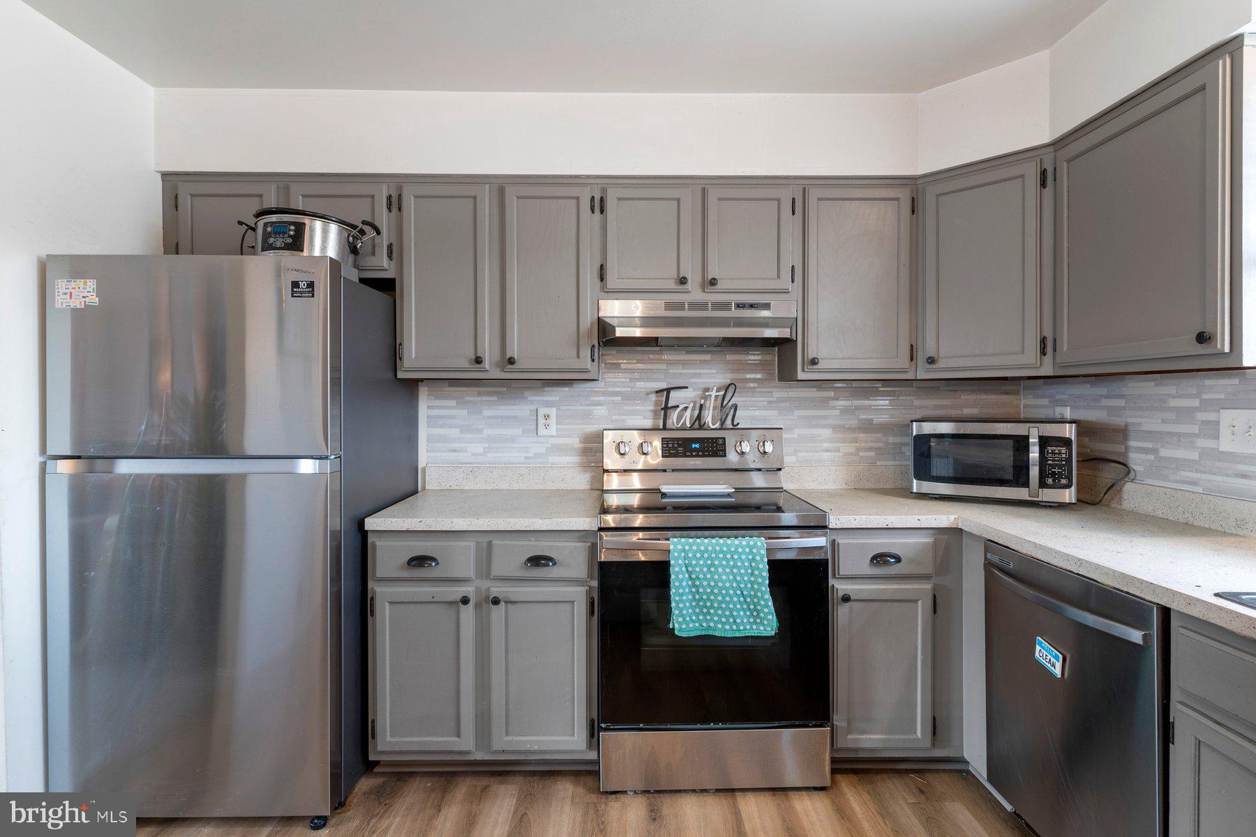 OAK KNOLL-GREATS ADDN - Residential