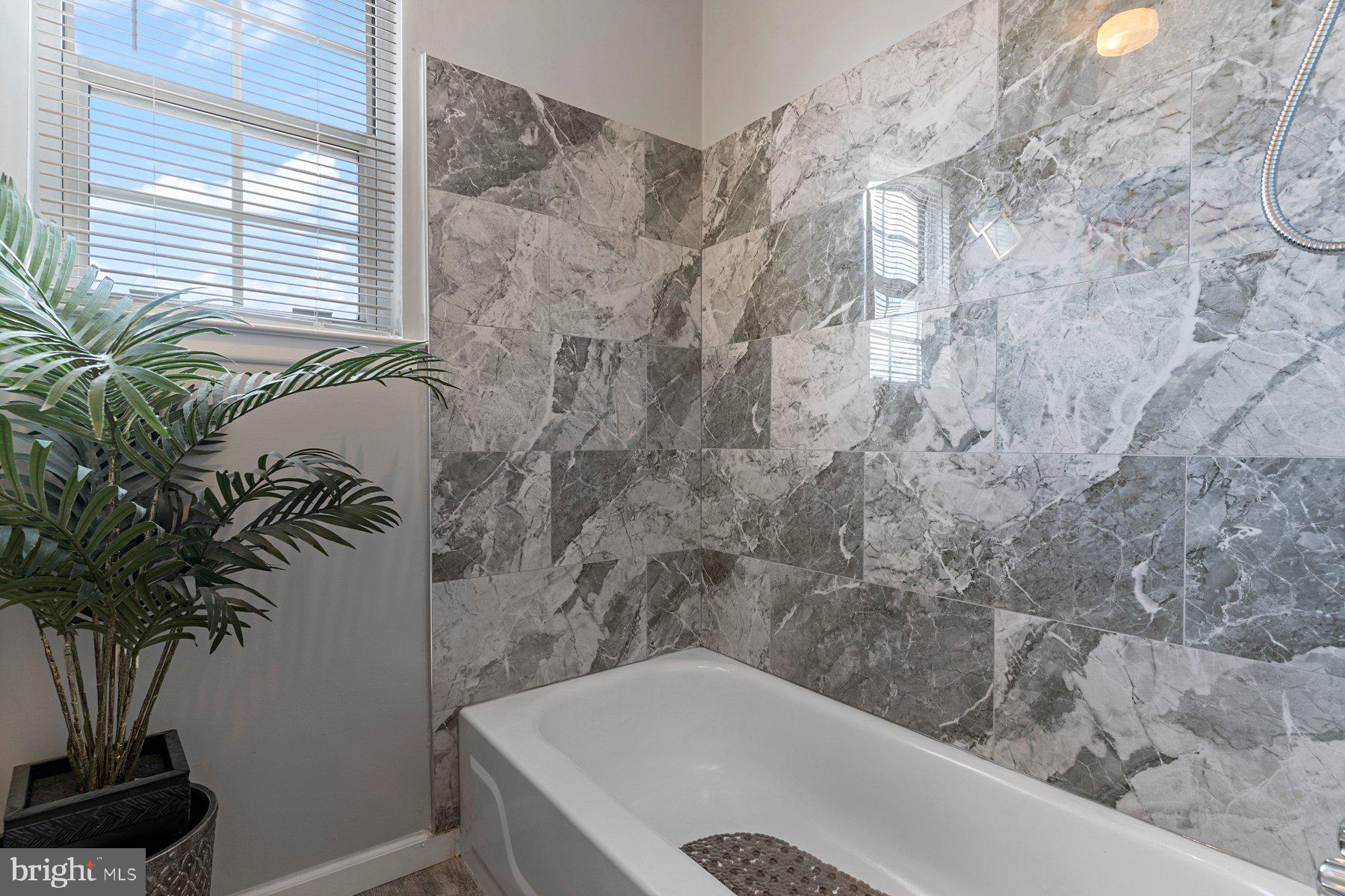 OAK KNOLL-GREATS ADDN - Residential