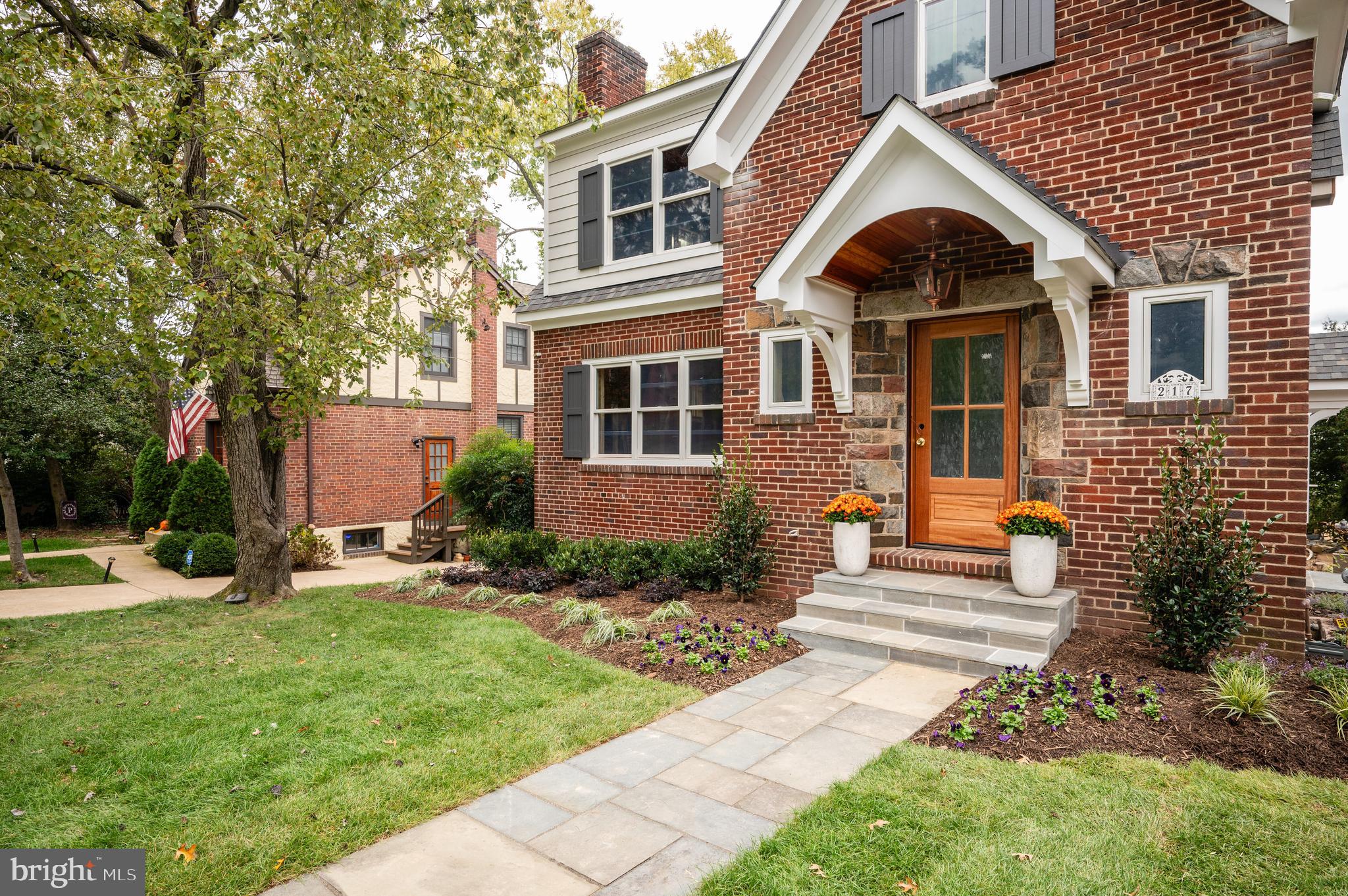 COTTAGE PARK - Residential