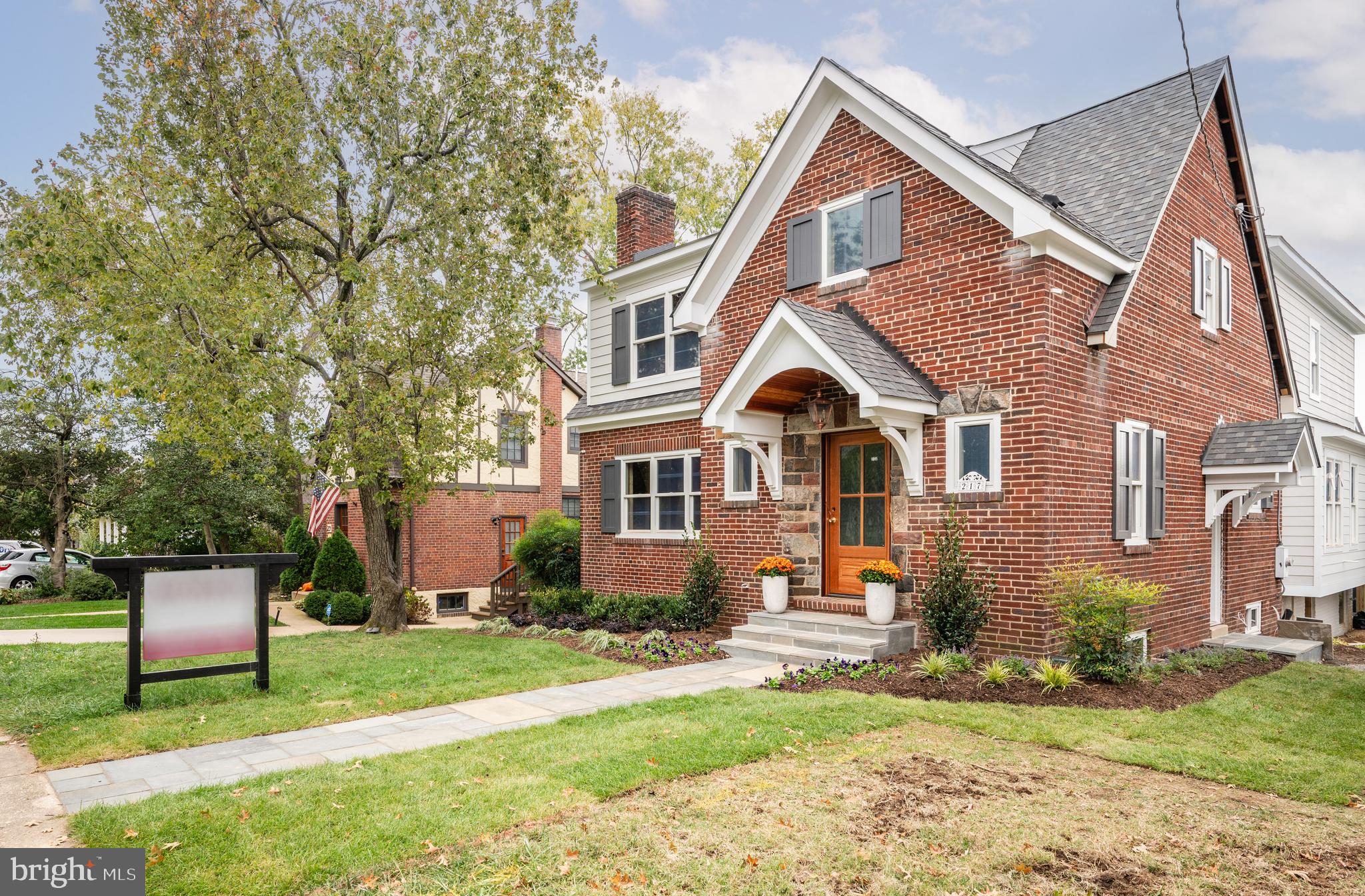 COTTAGE PARK - Residential