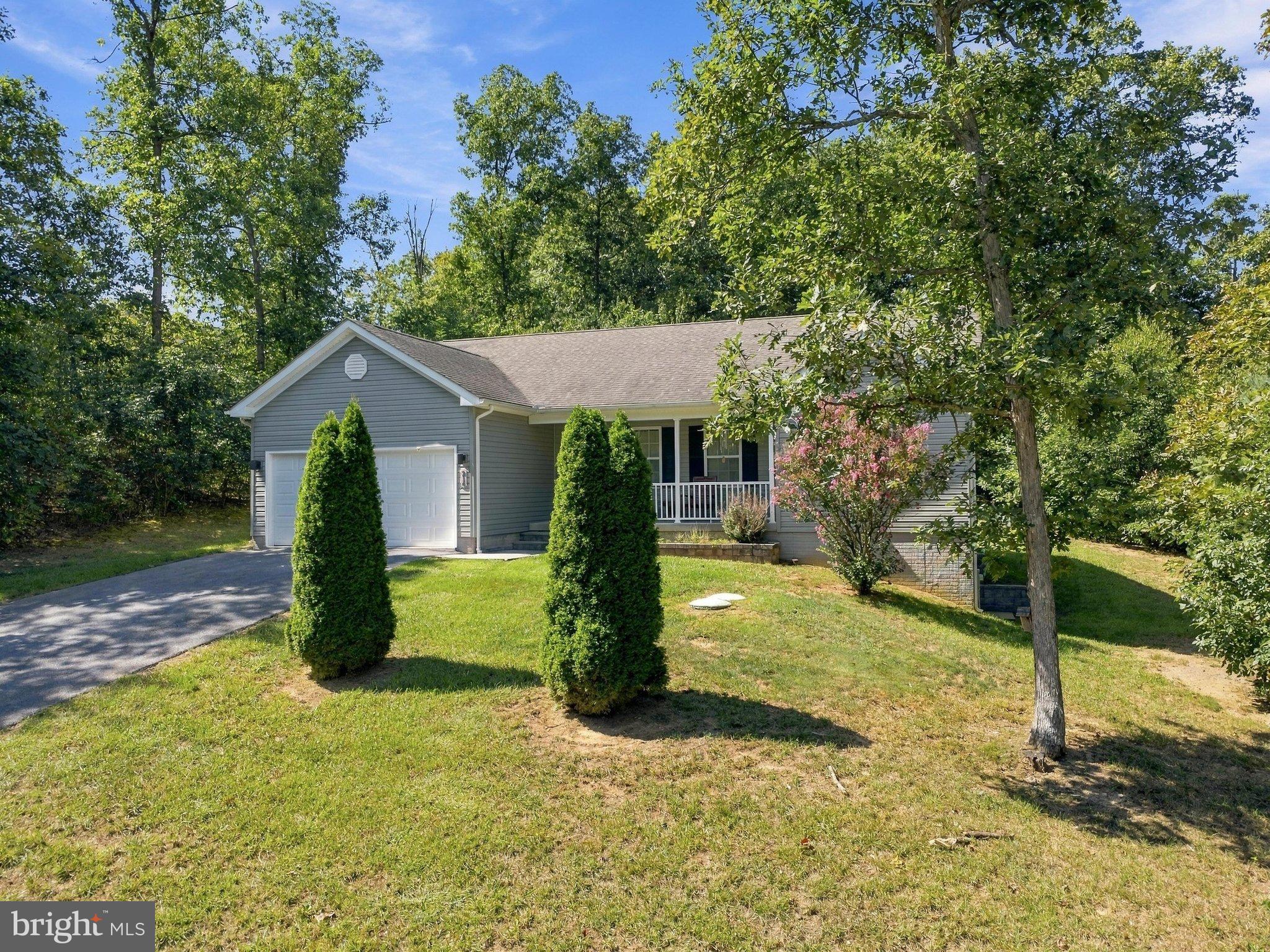 216 EXECUTIVE WAY