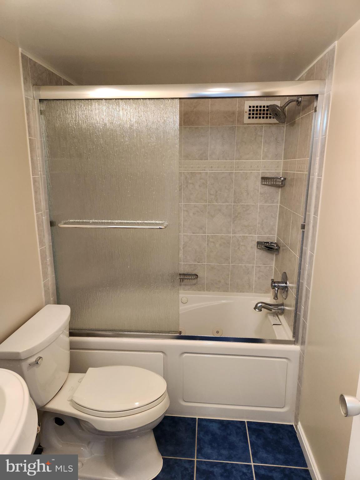 ARLINGTON - Residential Lease