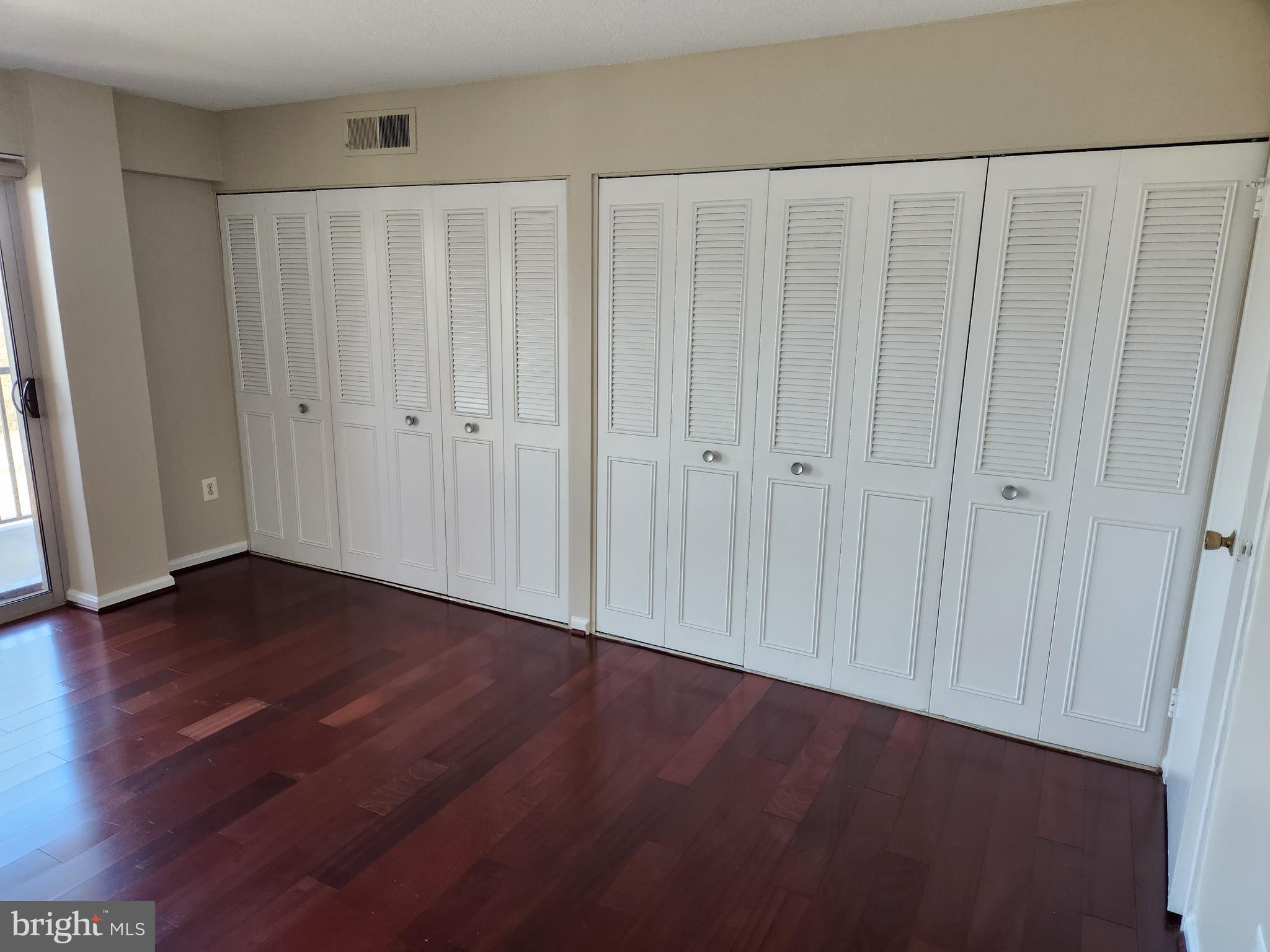 ARLINGTON - Residential Lease