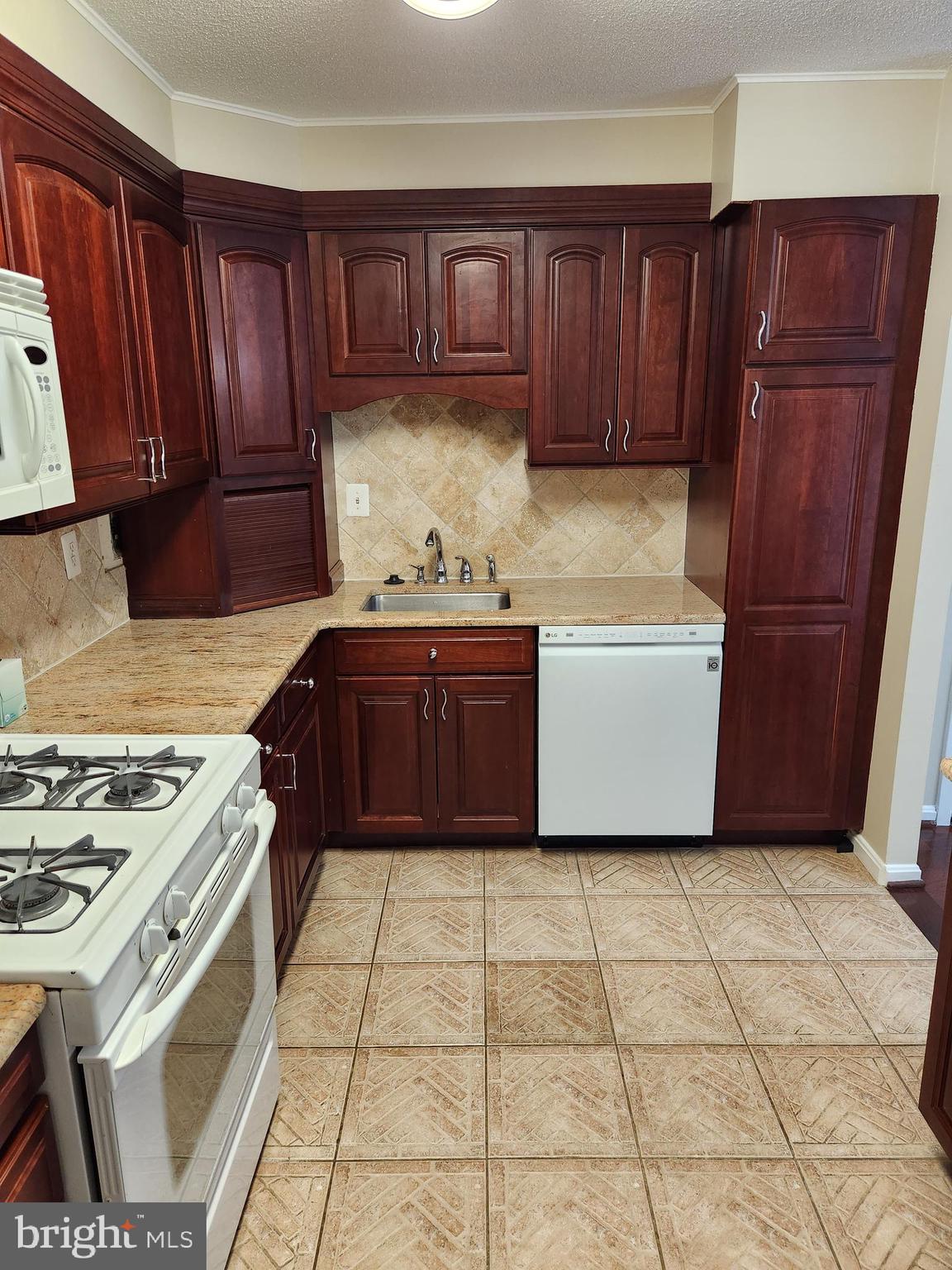 1300 ARMY NAVY DRIVE 625