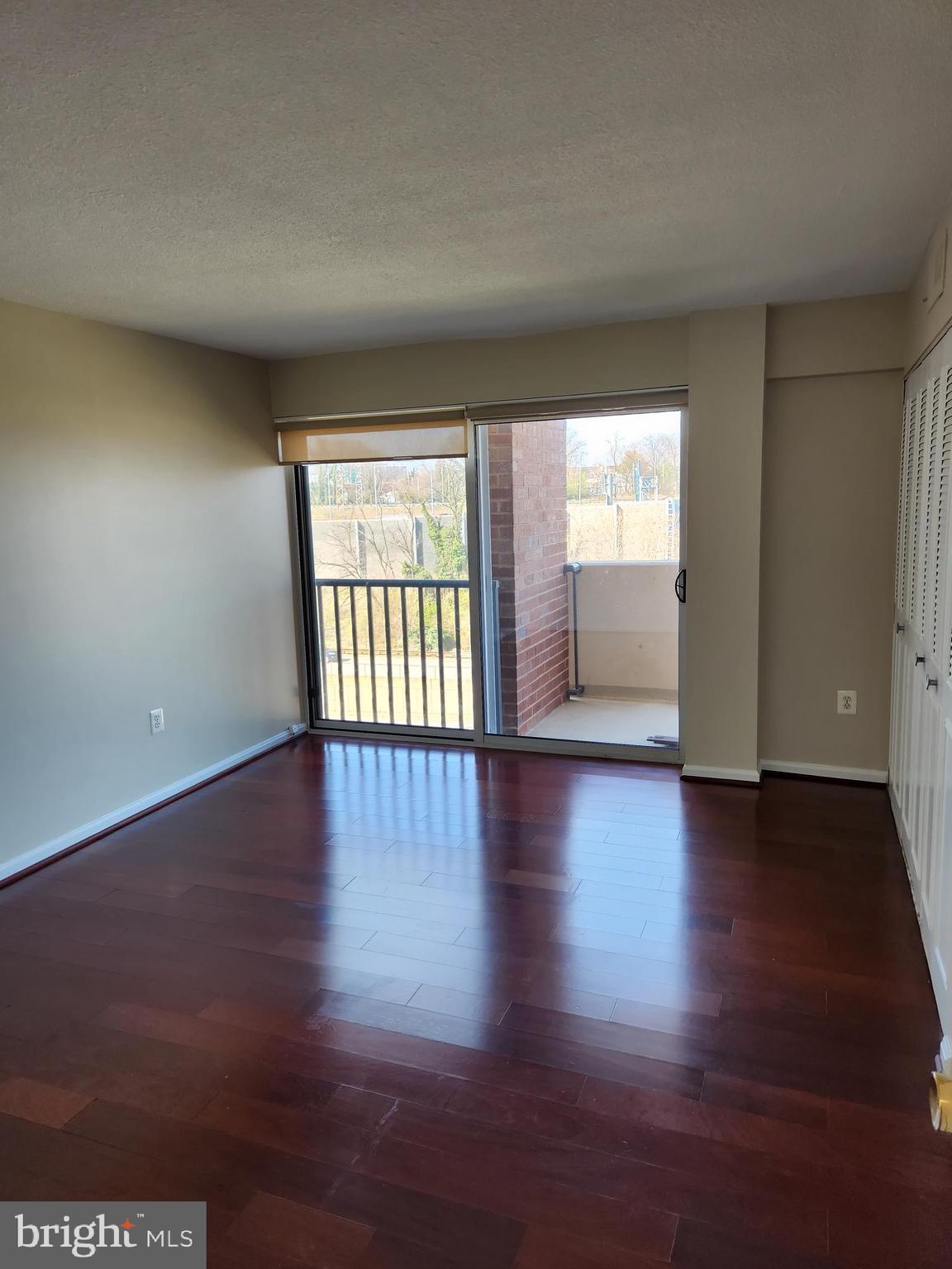 ARLINGTON - Residential Lease