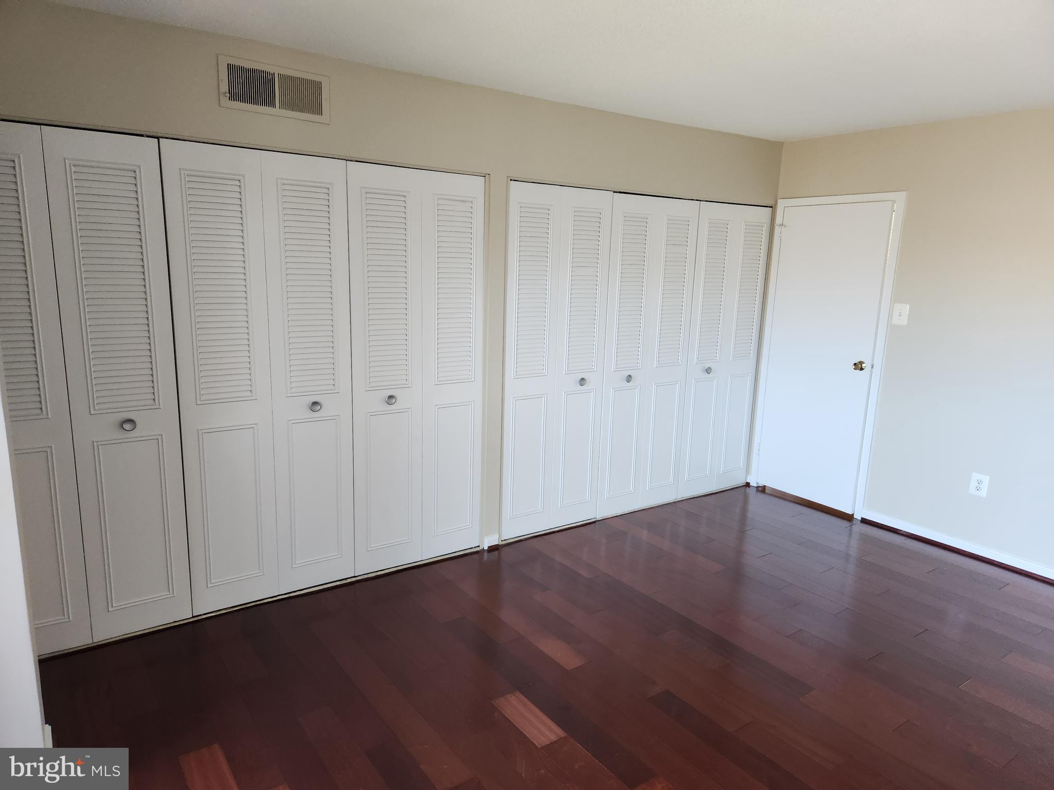 ARLINGTON - Residential Lease