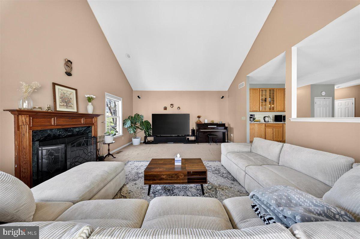 ACADEMY HILL - Residential