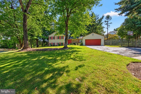Photo of 1521 Gingerwood Court, VIENNA, VA 22182 (MLS # VAFX2345174)