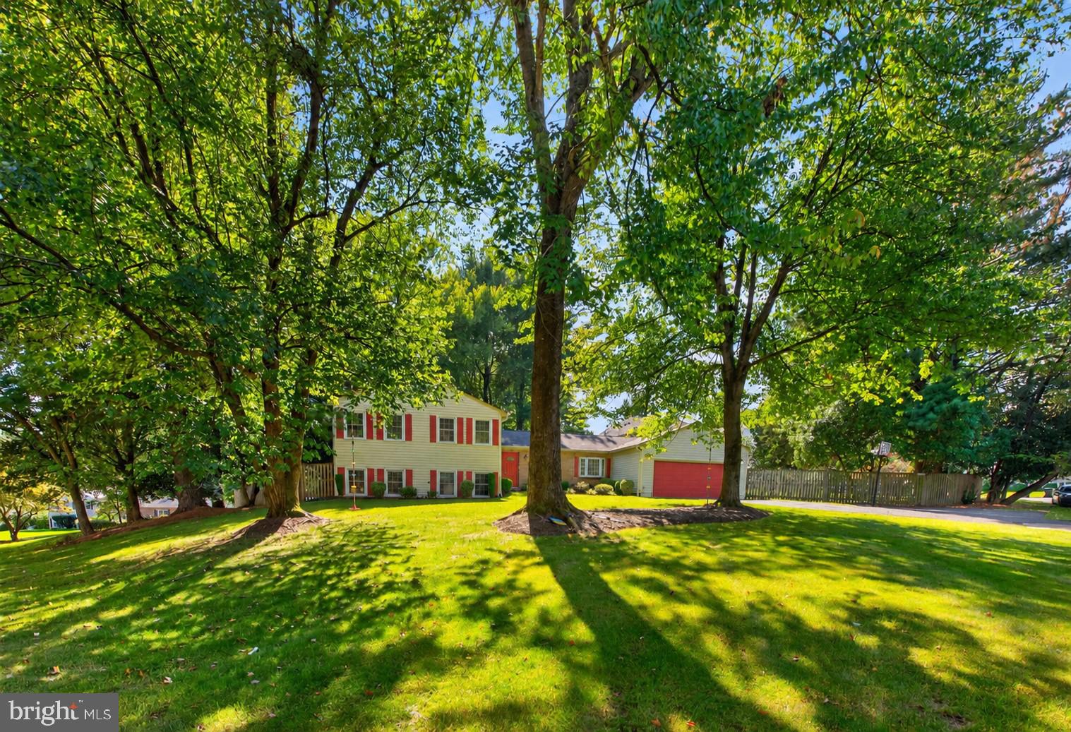 1521 GINGERWOOD COURT