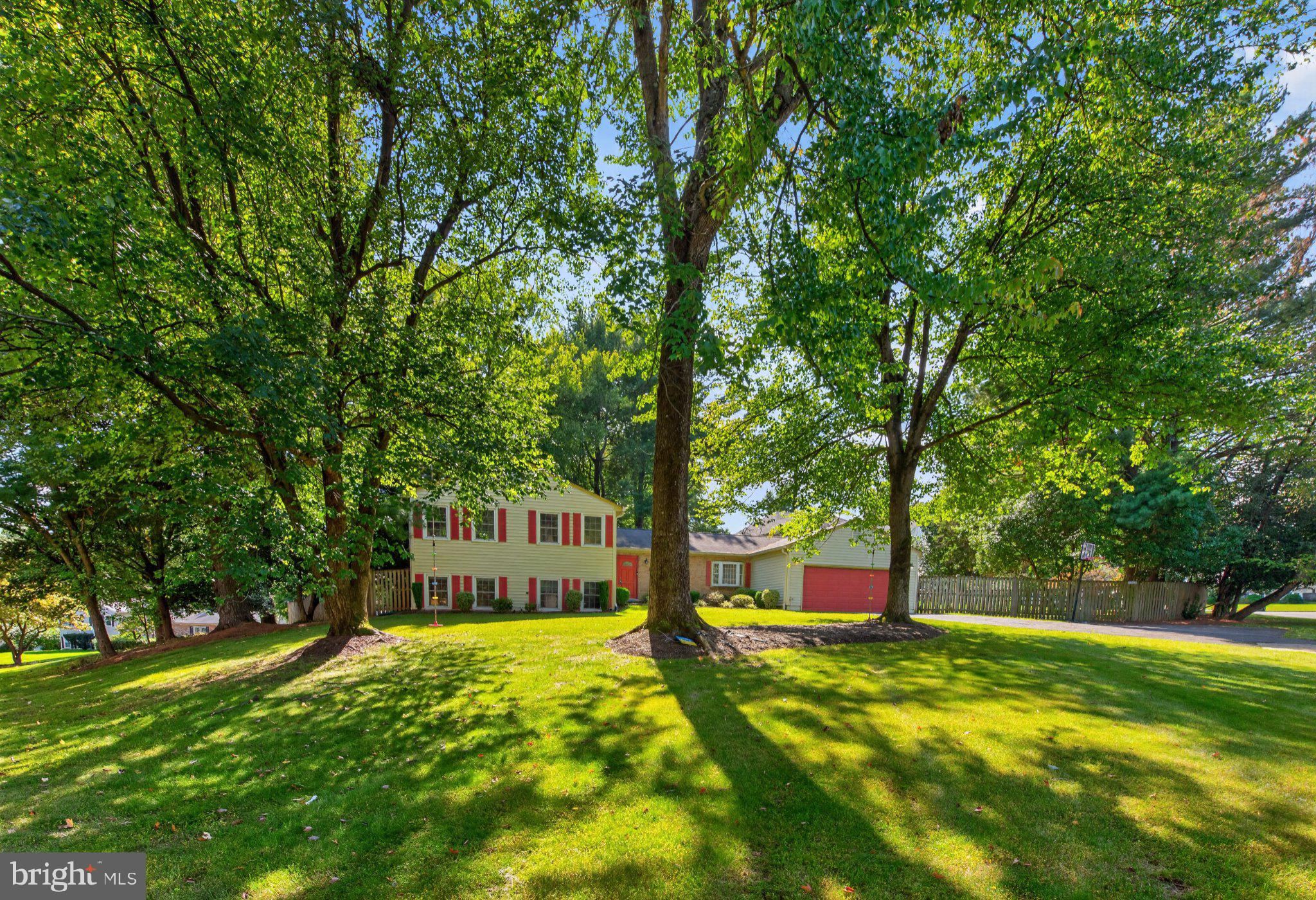1521 GINGERWOOD COURT