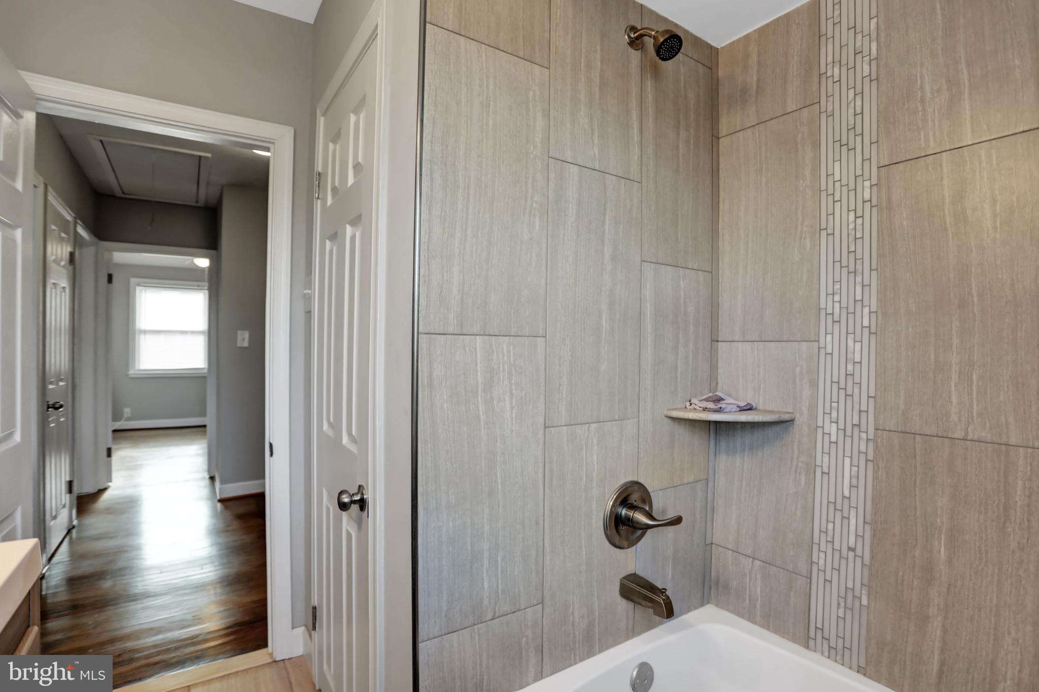 NORTHWOOD - Residential