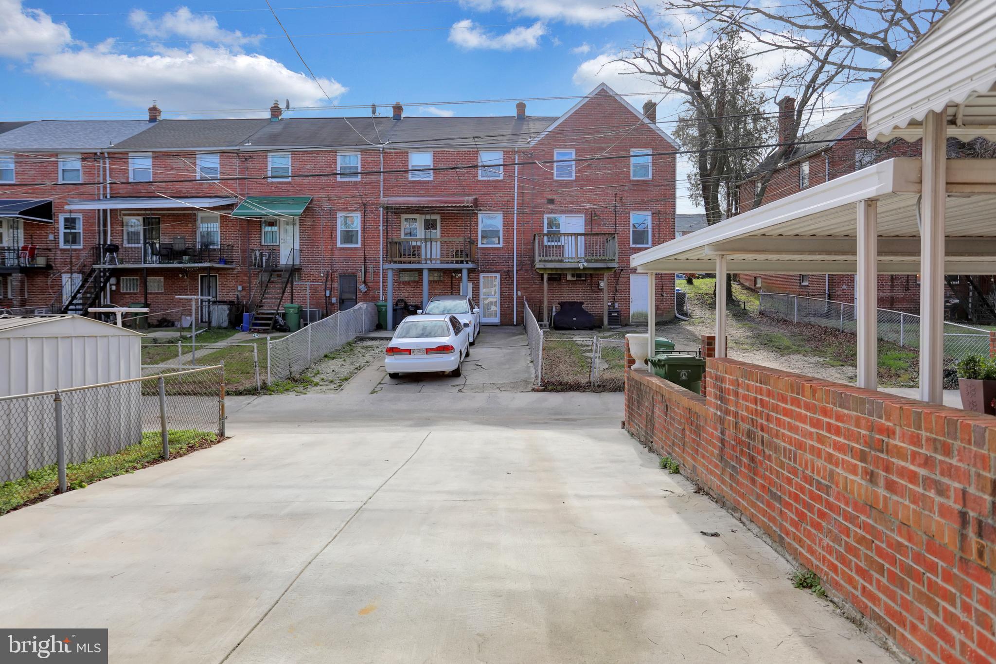 NORTHWOOD - Residential