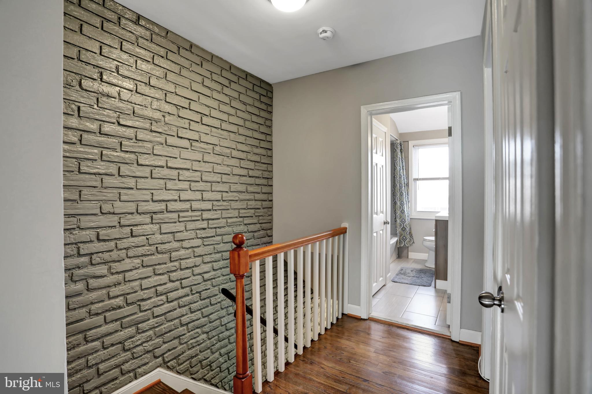 NORTHWOOD - Residential