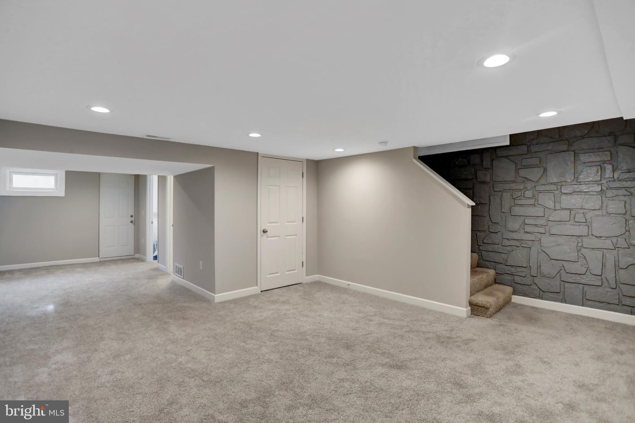 NORTHWOOD - Residential