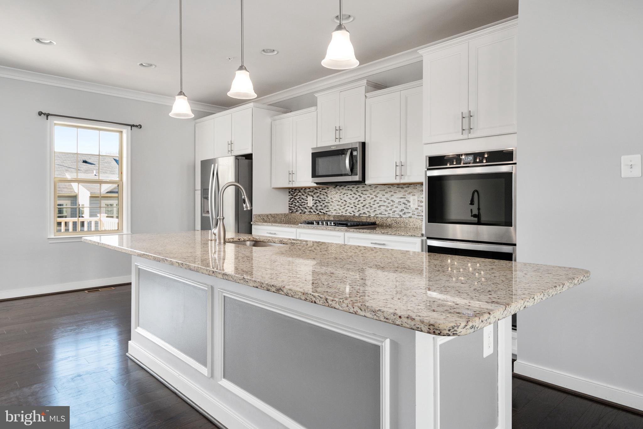 ADMIRALS RIDGE - Residential