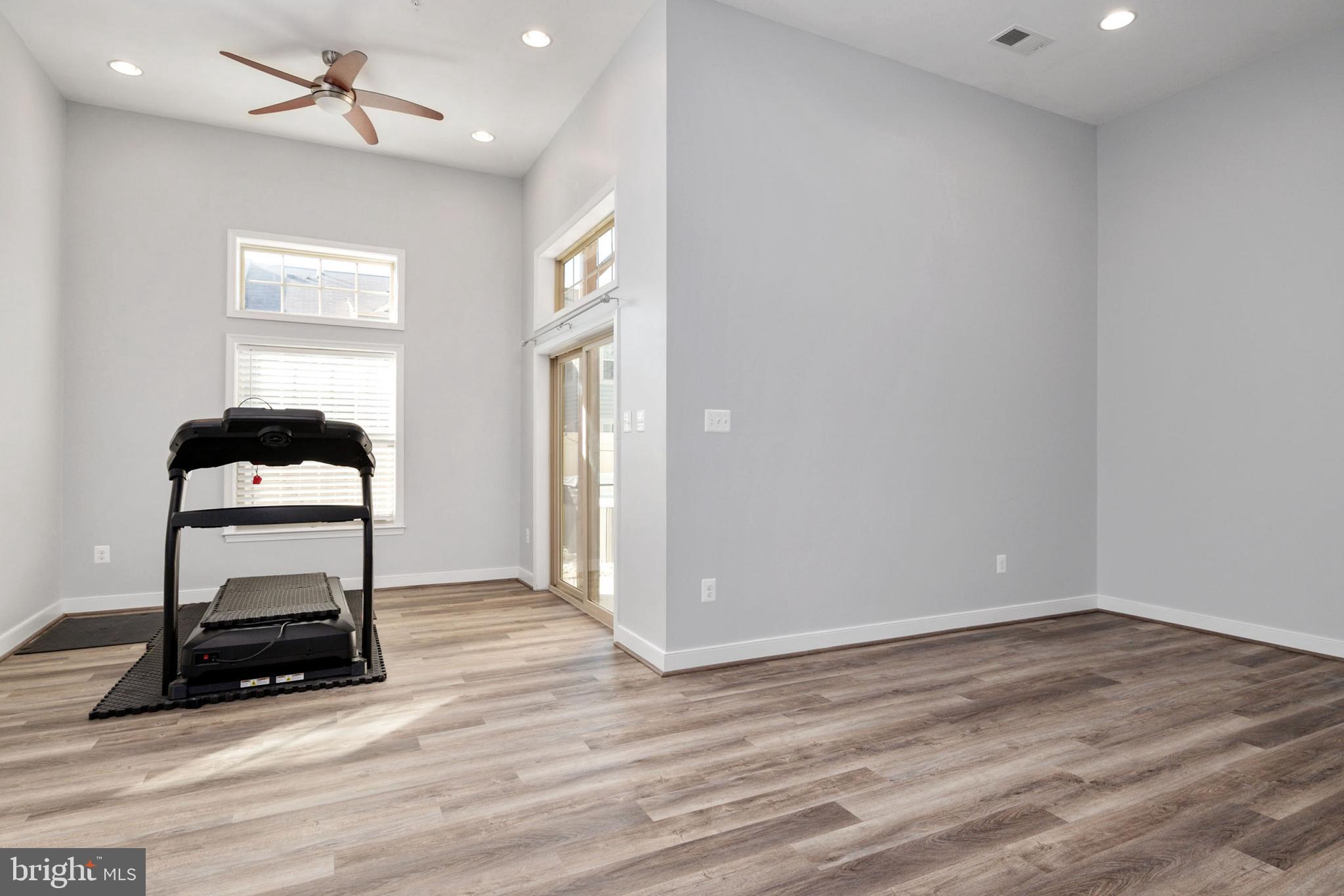 ADMIRALS RIDGE - Residential