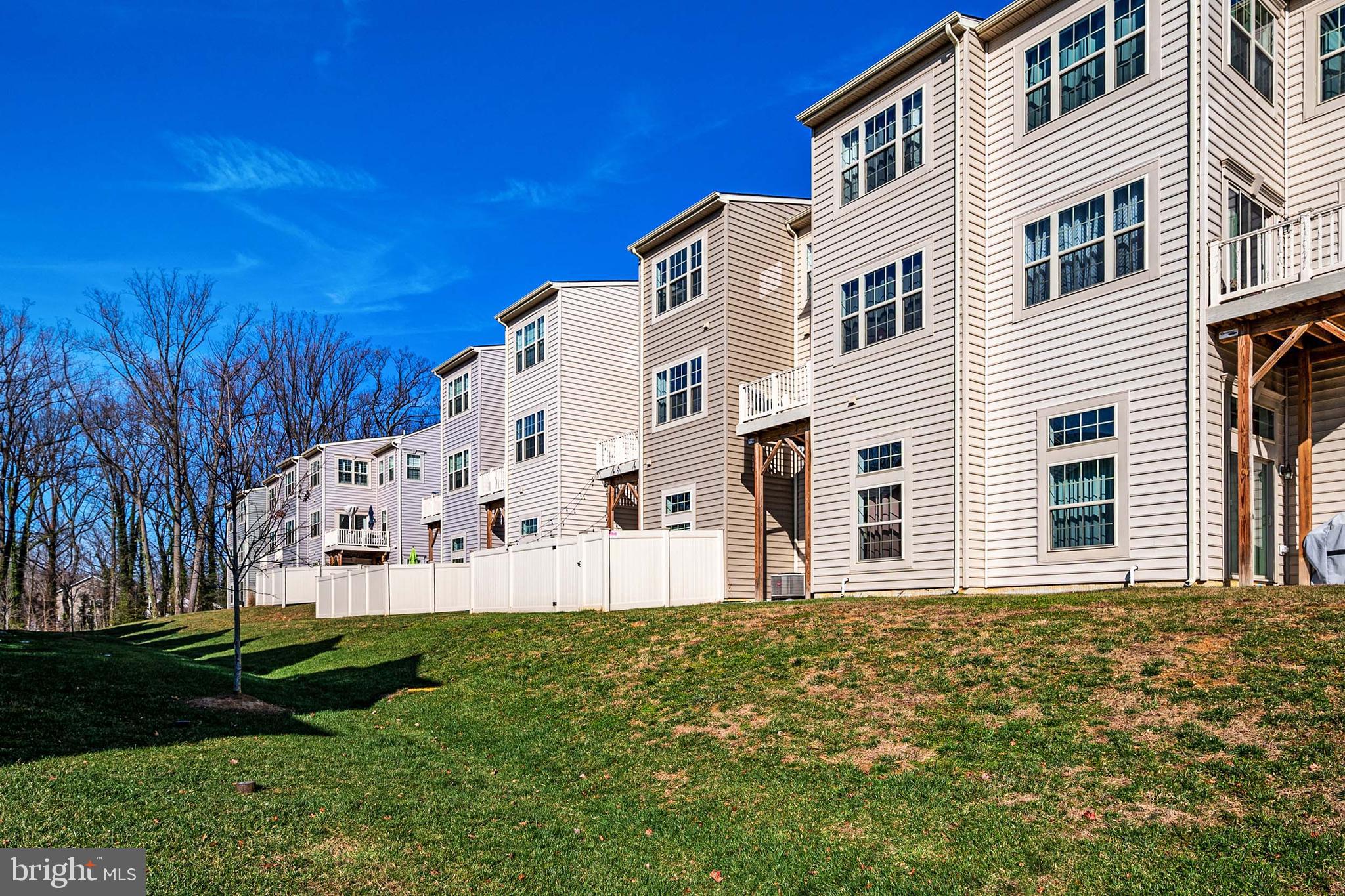 ADMIRALS RIDGE - Residential