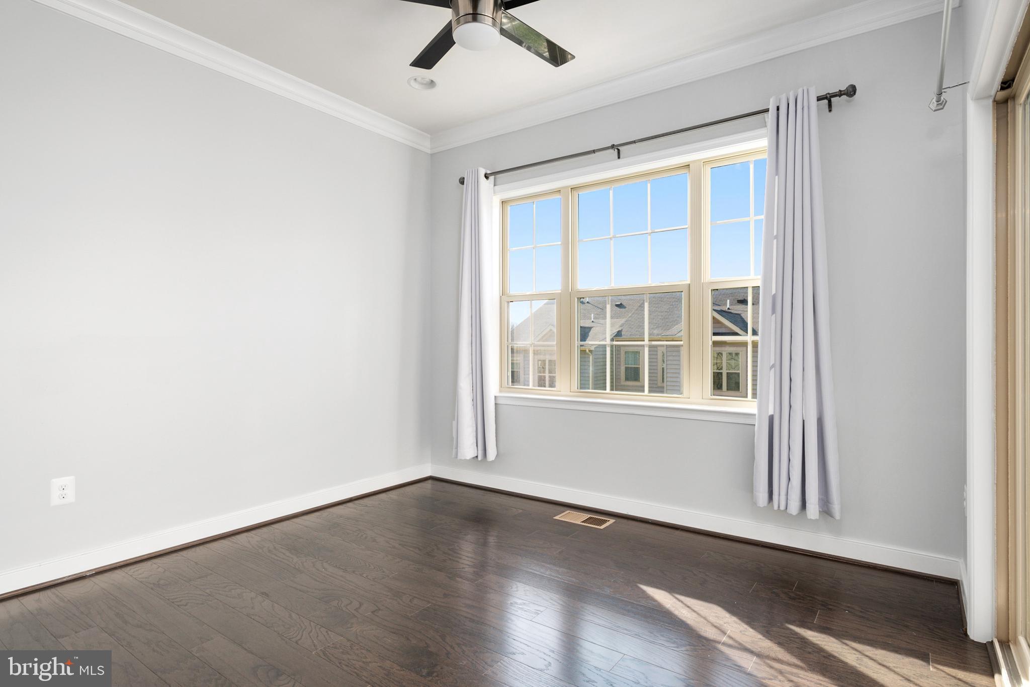 ADMIRALS RIDGE - Residential