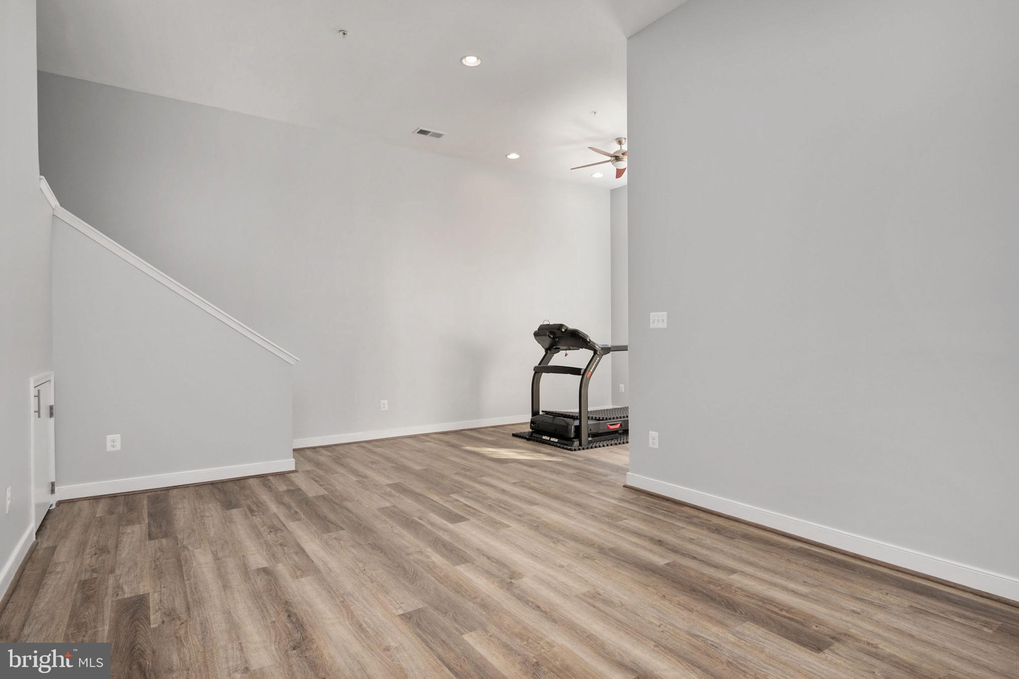 ADMIRALS RIDGE - Residential