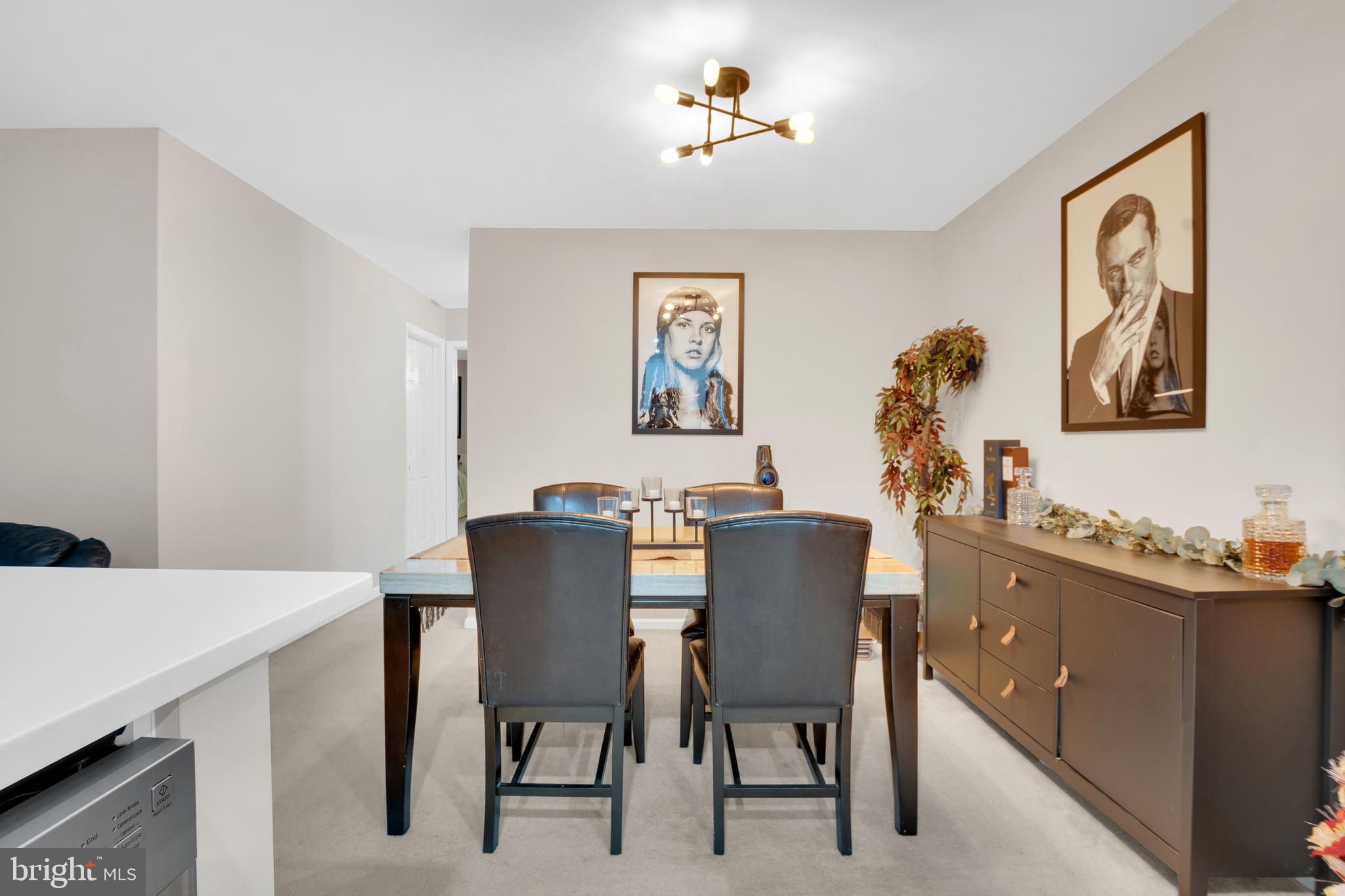 CARR AT PINECREST - Residential
