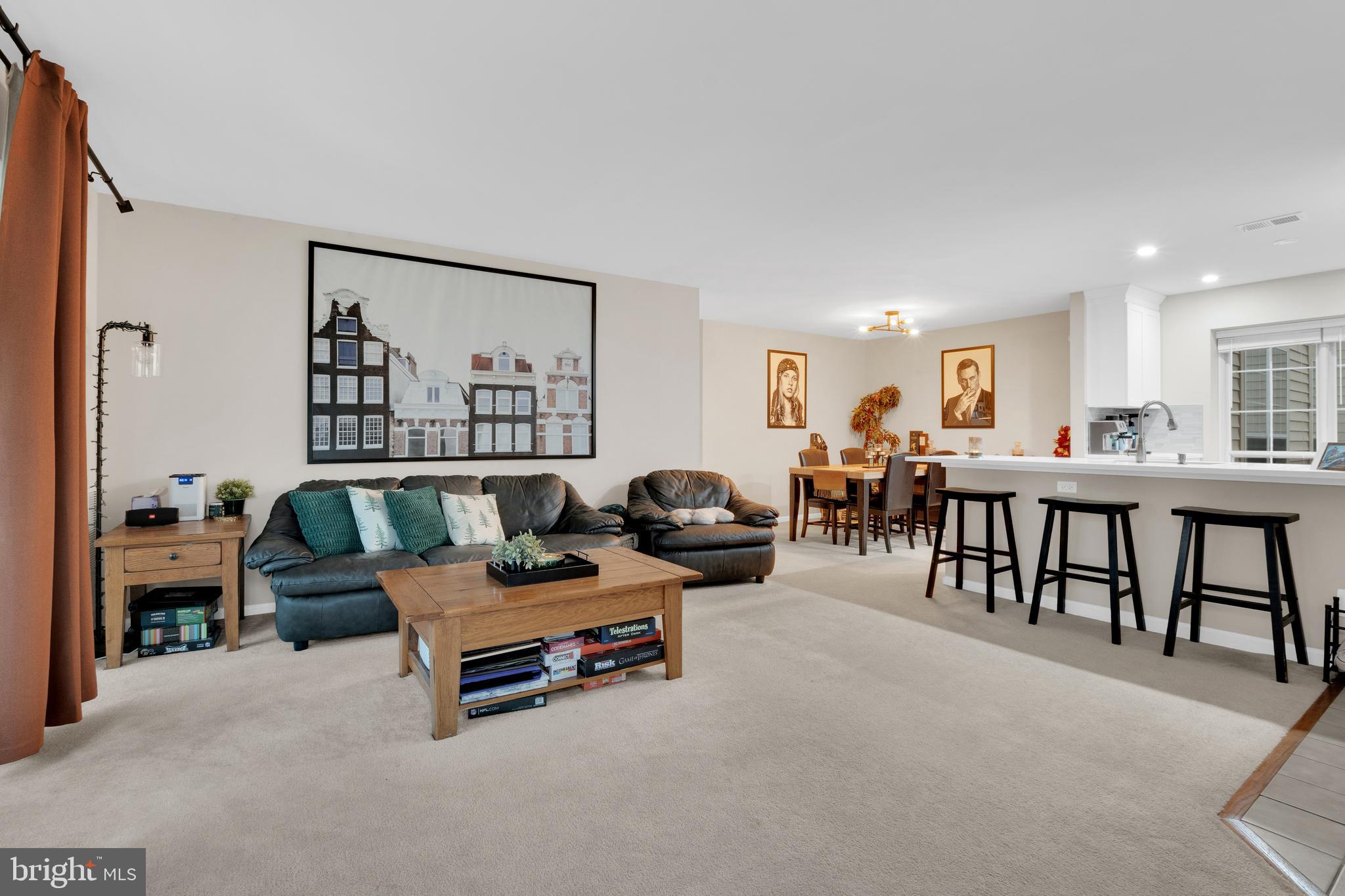 CARR AT PINECREST - Residential