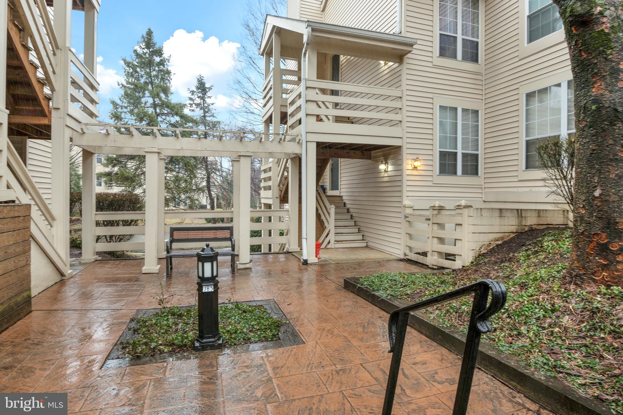 CARR AT PINECREST - Residential
