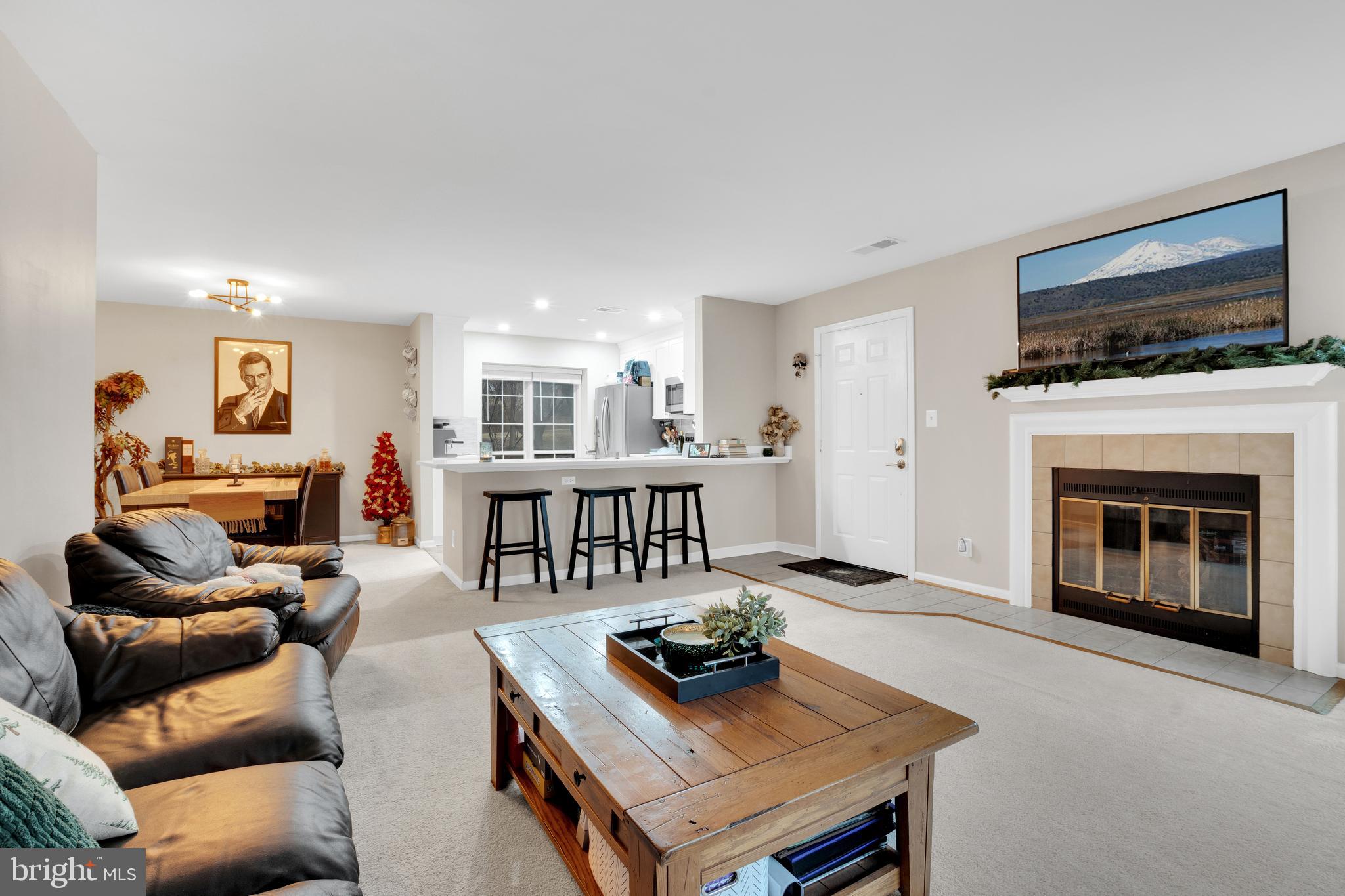 CARR AT PINECREST - Residential