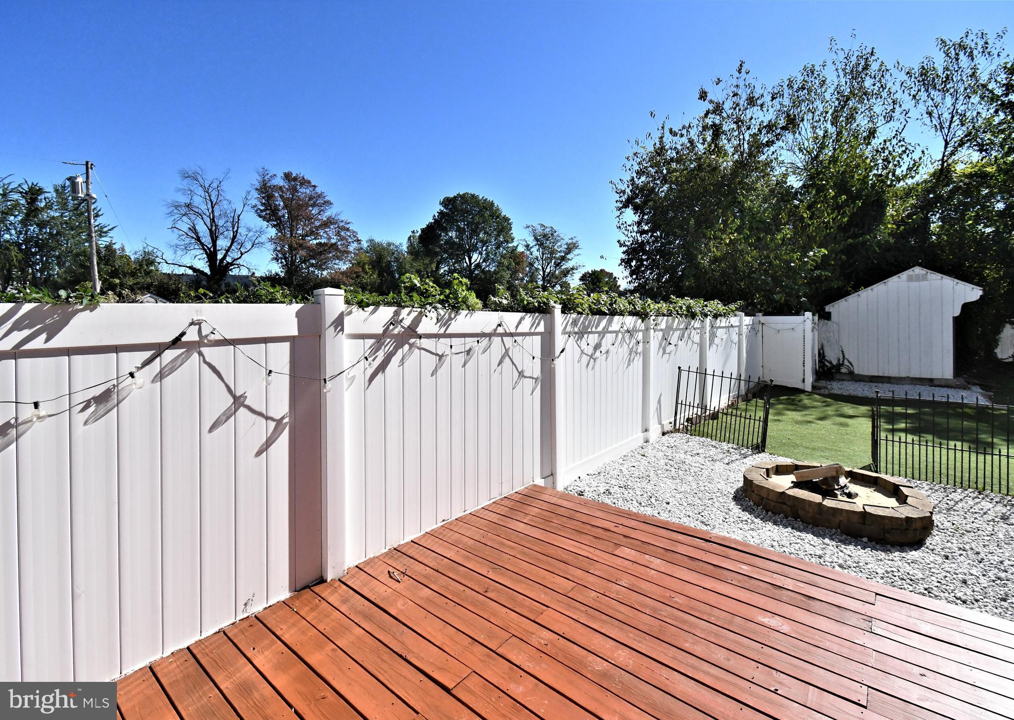 LANSDOWNE - Residential