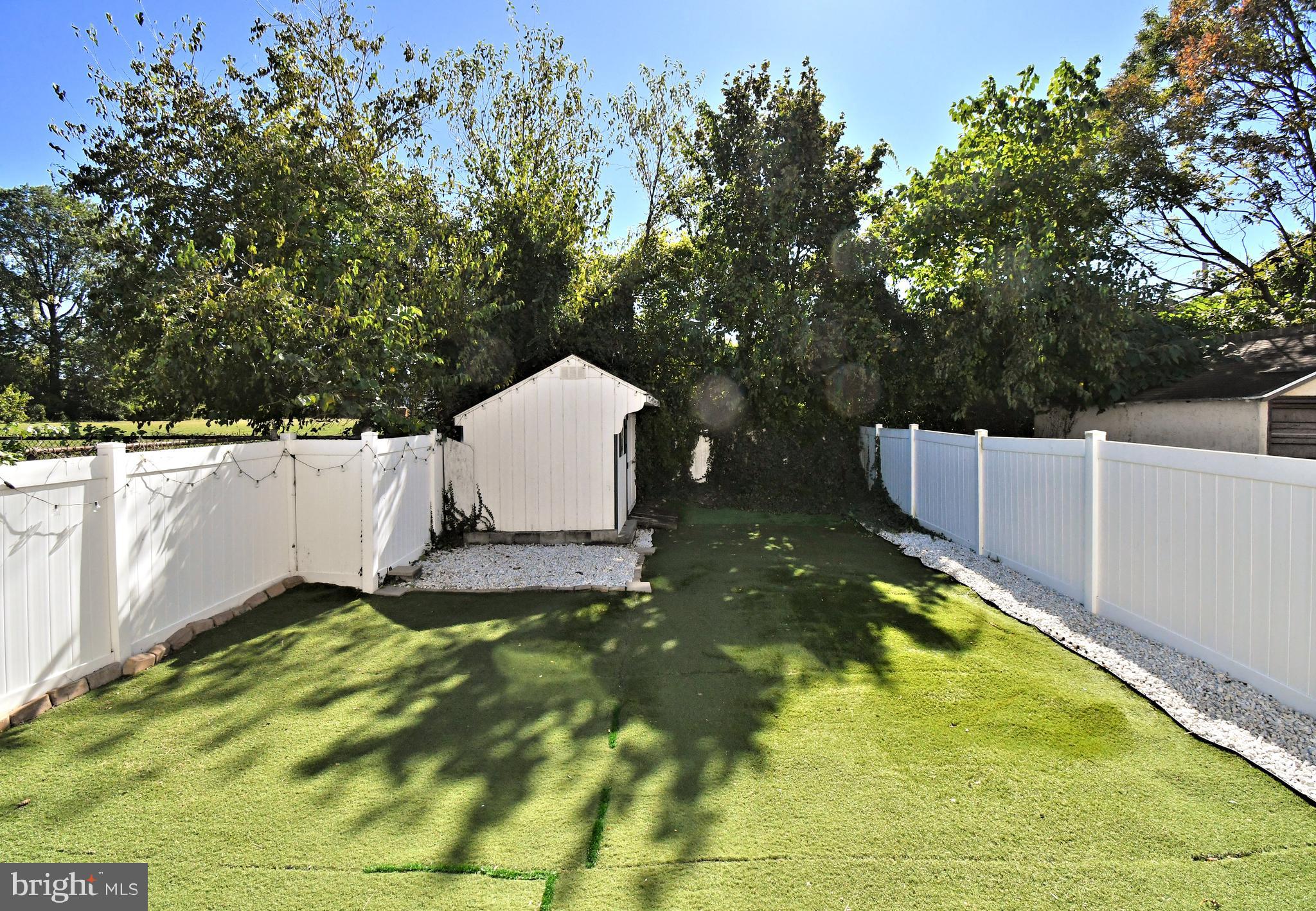 LANSDOWNE - Residential