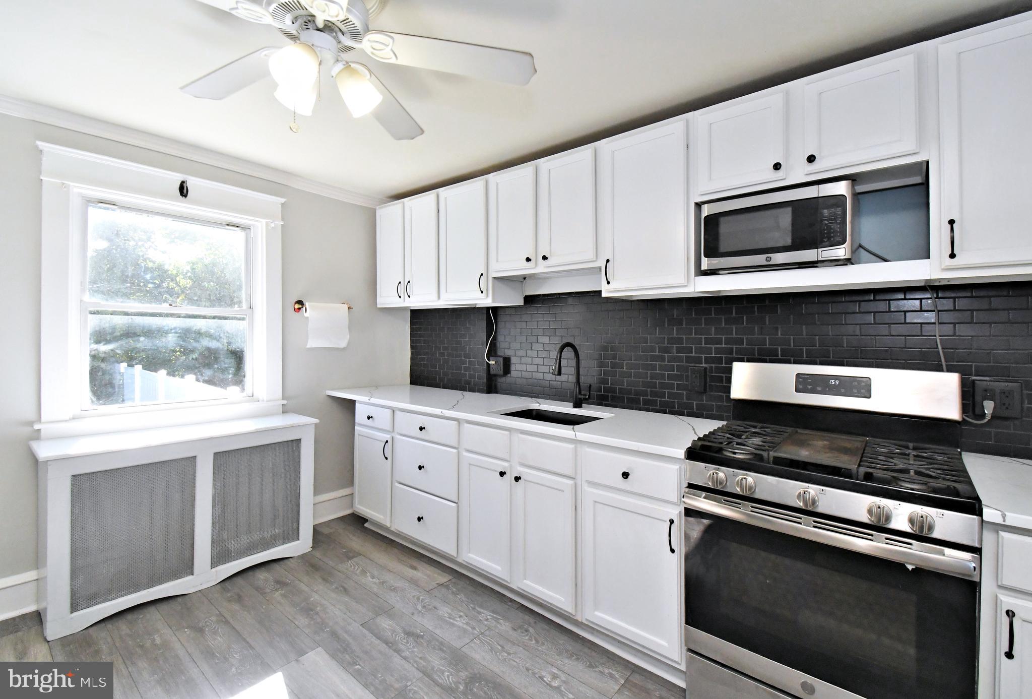 LANSDOWNE - Residential