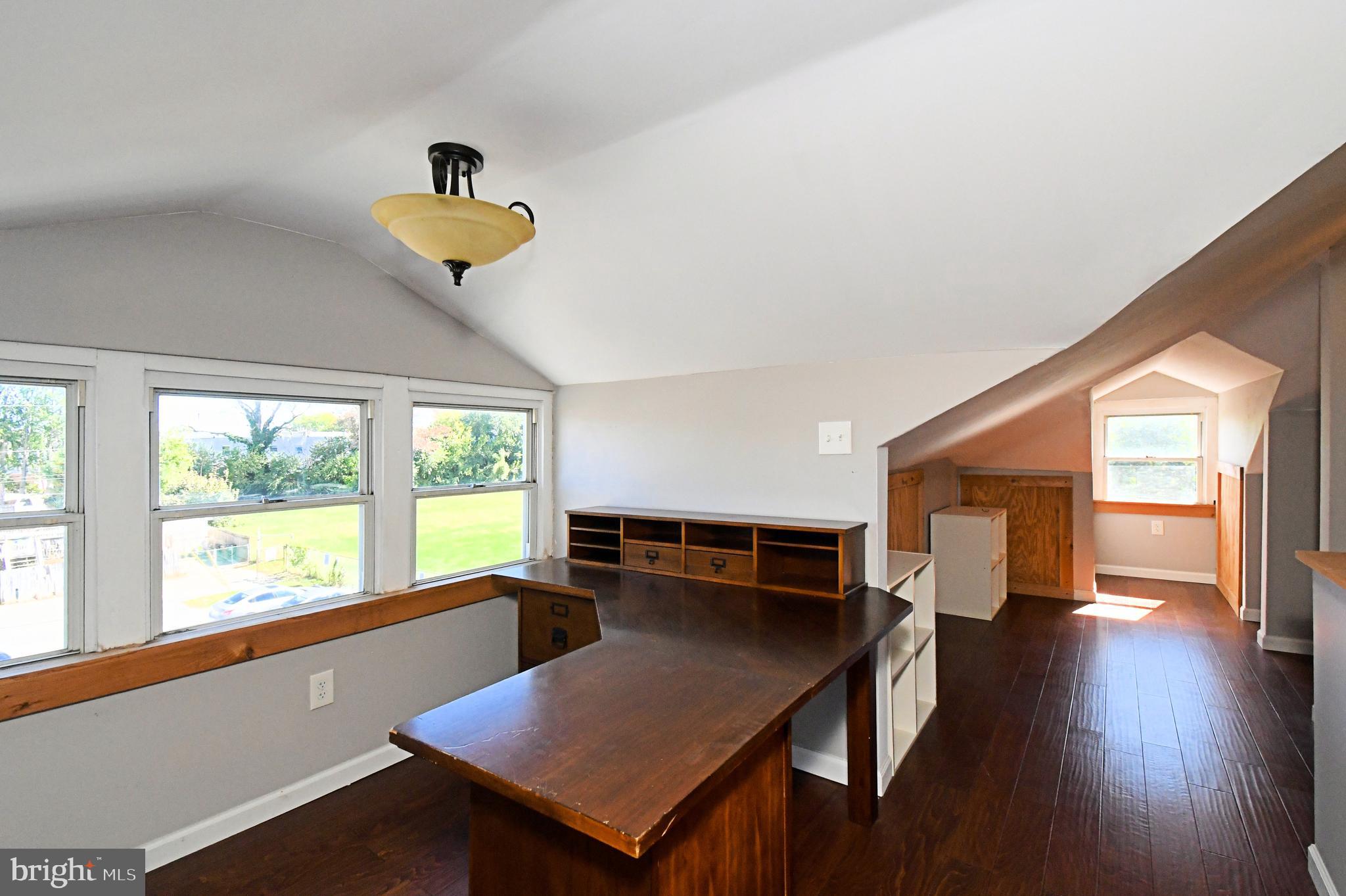 LANSDOWNE - Residential