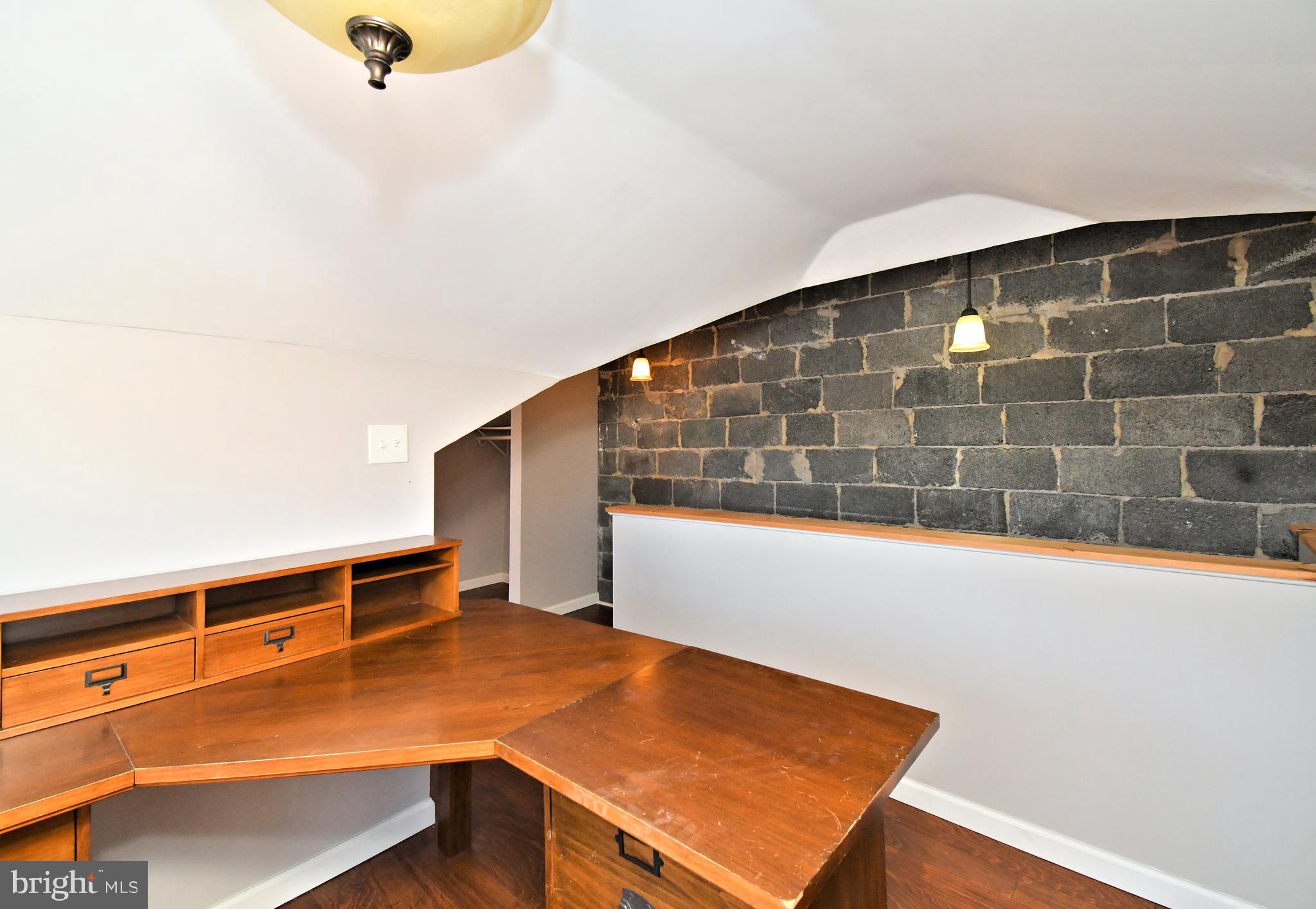 LANSDOWNE - Residential